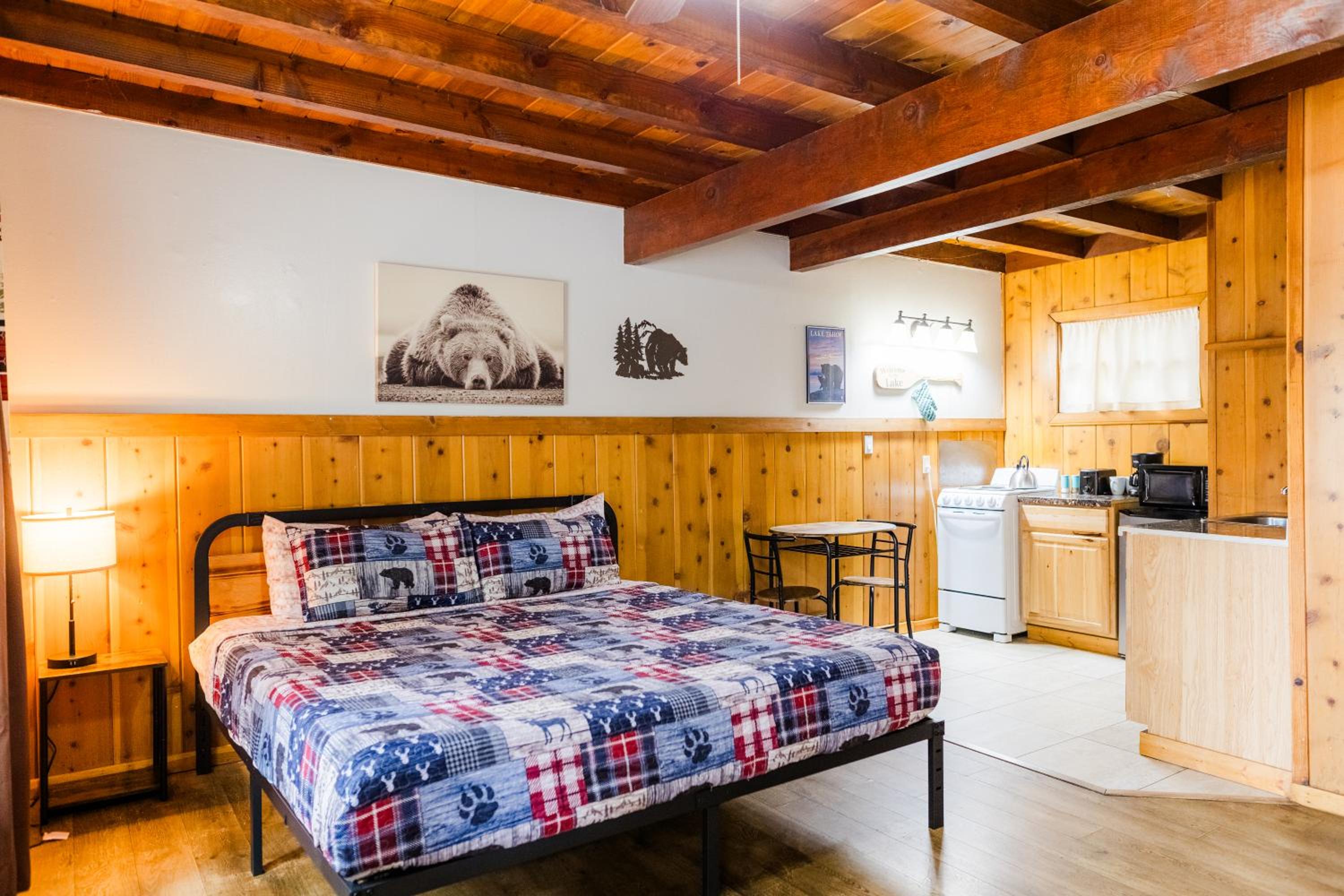 Photo 12