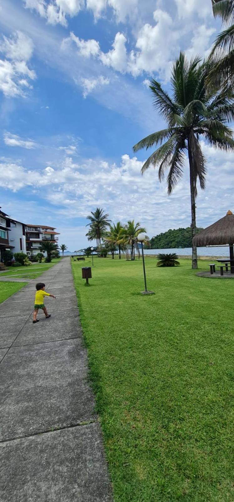 lindo apartamento frente ao mar pe na areia