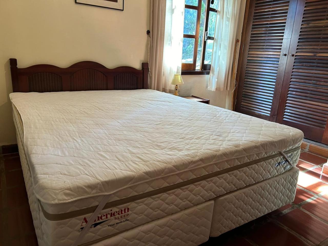 Casa de Campo em Ibiúna de frente para represa