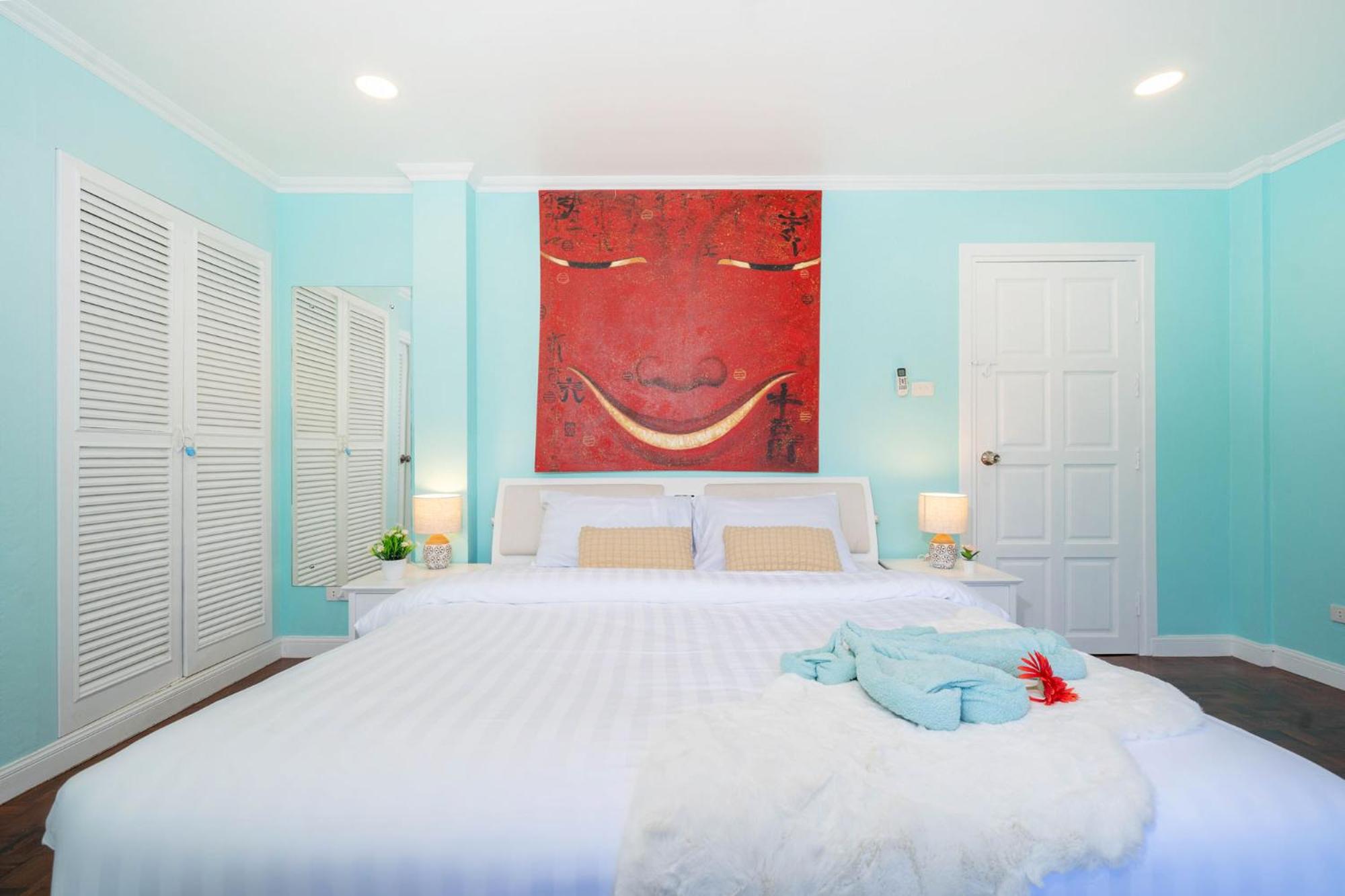 Bangla Patong Pool Villas with 4 Villas different designs choose fro, photo before Book