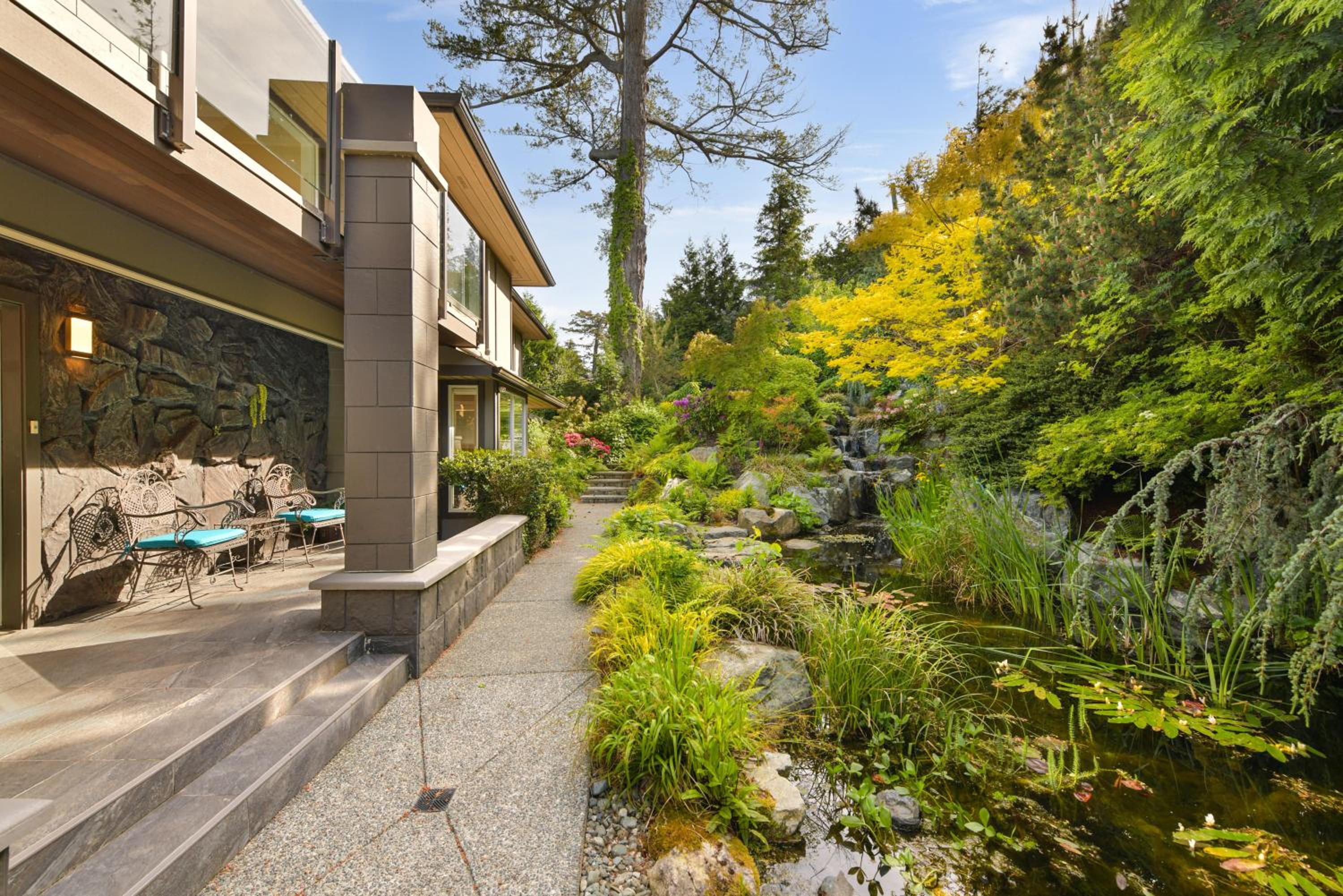 Oceanfront Oasis