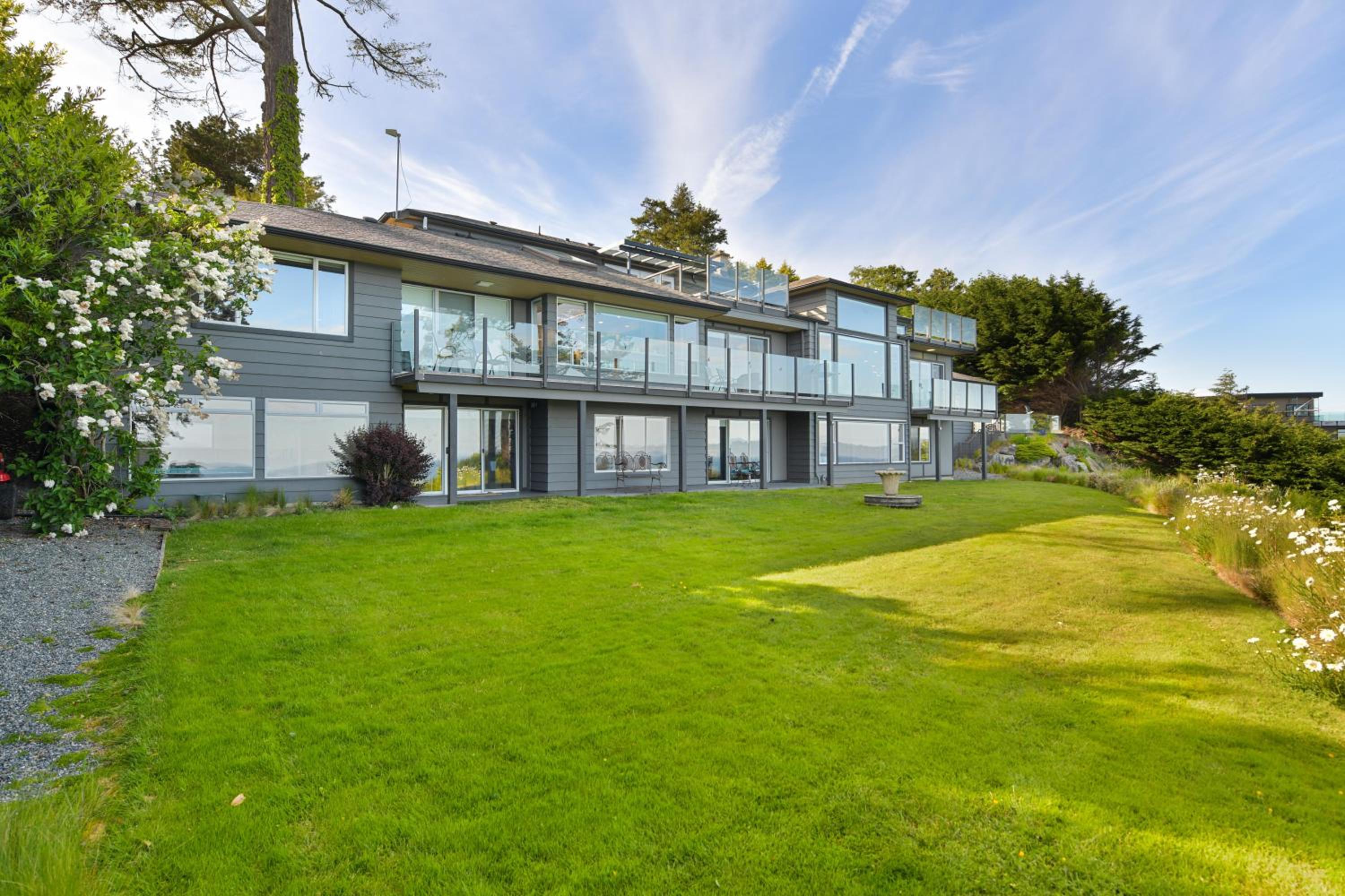 Oceanfront Oasis