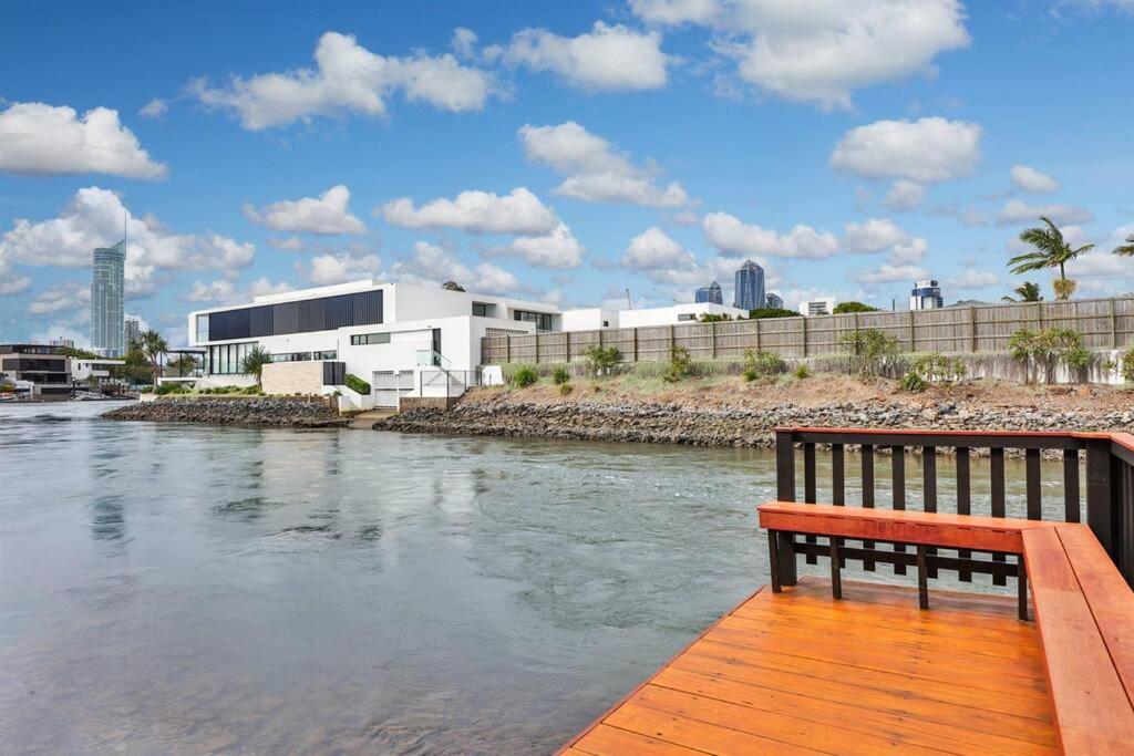 Bliss At Broadbeach - Large canal facing property