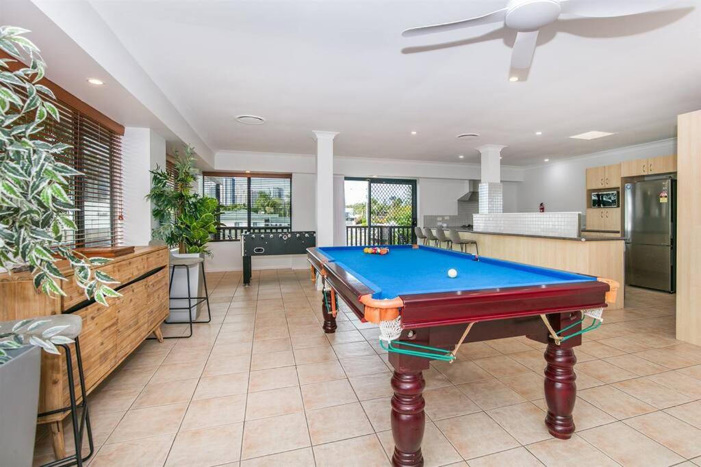 Bliss At Broadbeach - Large canal facing property