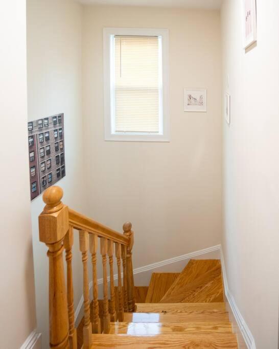 80-3 3BR Boston - Cozy Apt near Dorchester Center view 2