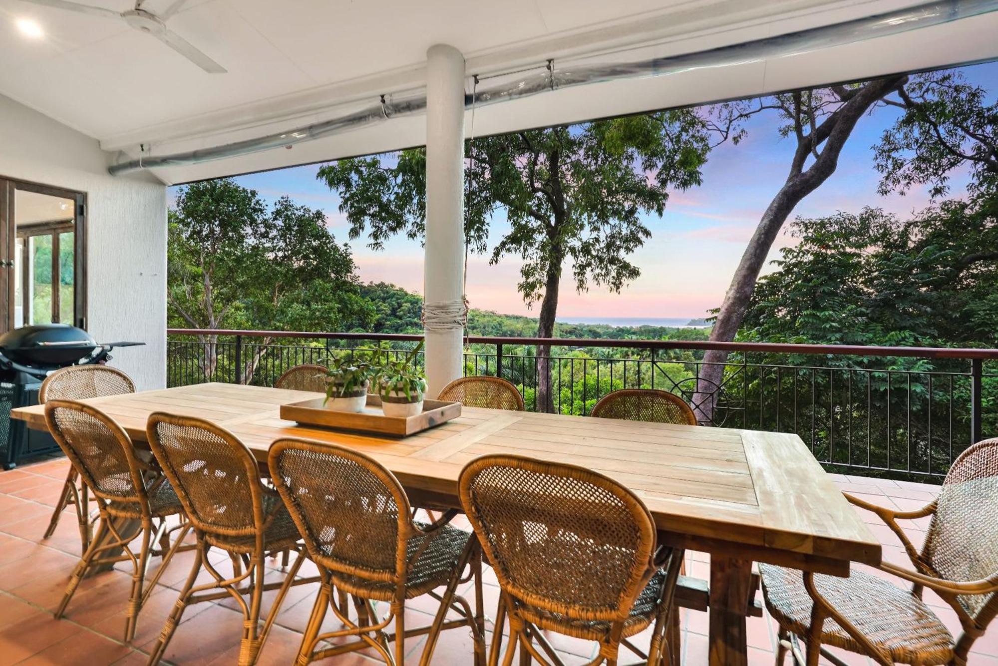 The Ferns Villa Serene Rainforest Retreat with Ocean Breezes