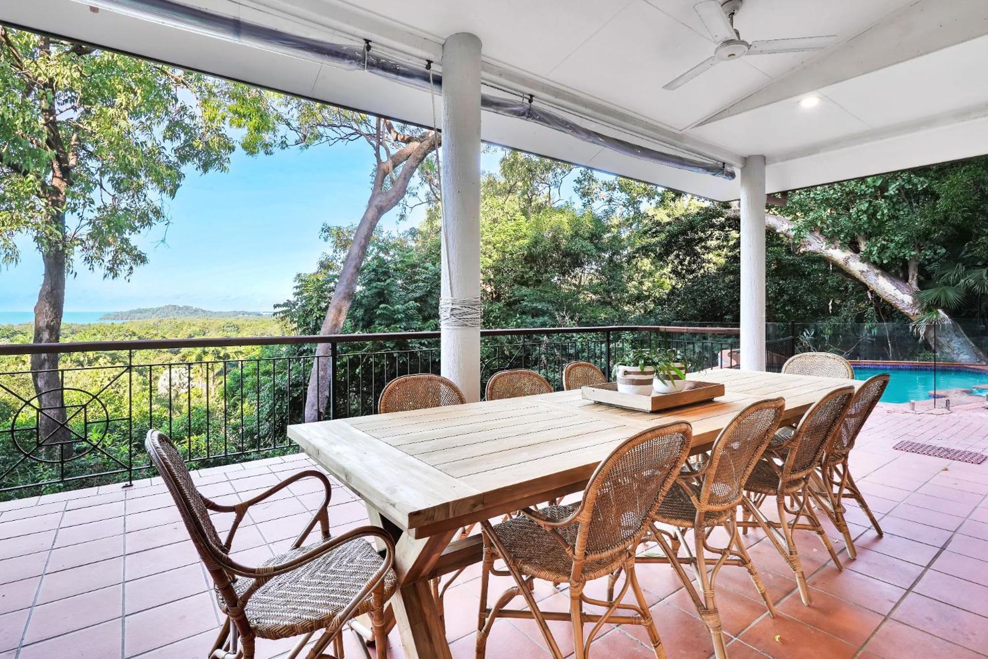 The Ferns Villa Serene Rainforest Retreat with Ocean Breezes