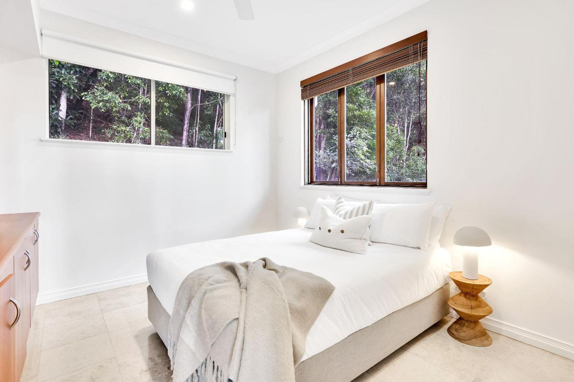 The Ferns Villa Serene Rainforest Retreat with Ocean Breezes
