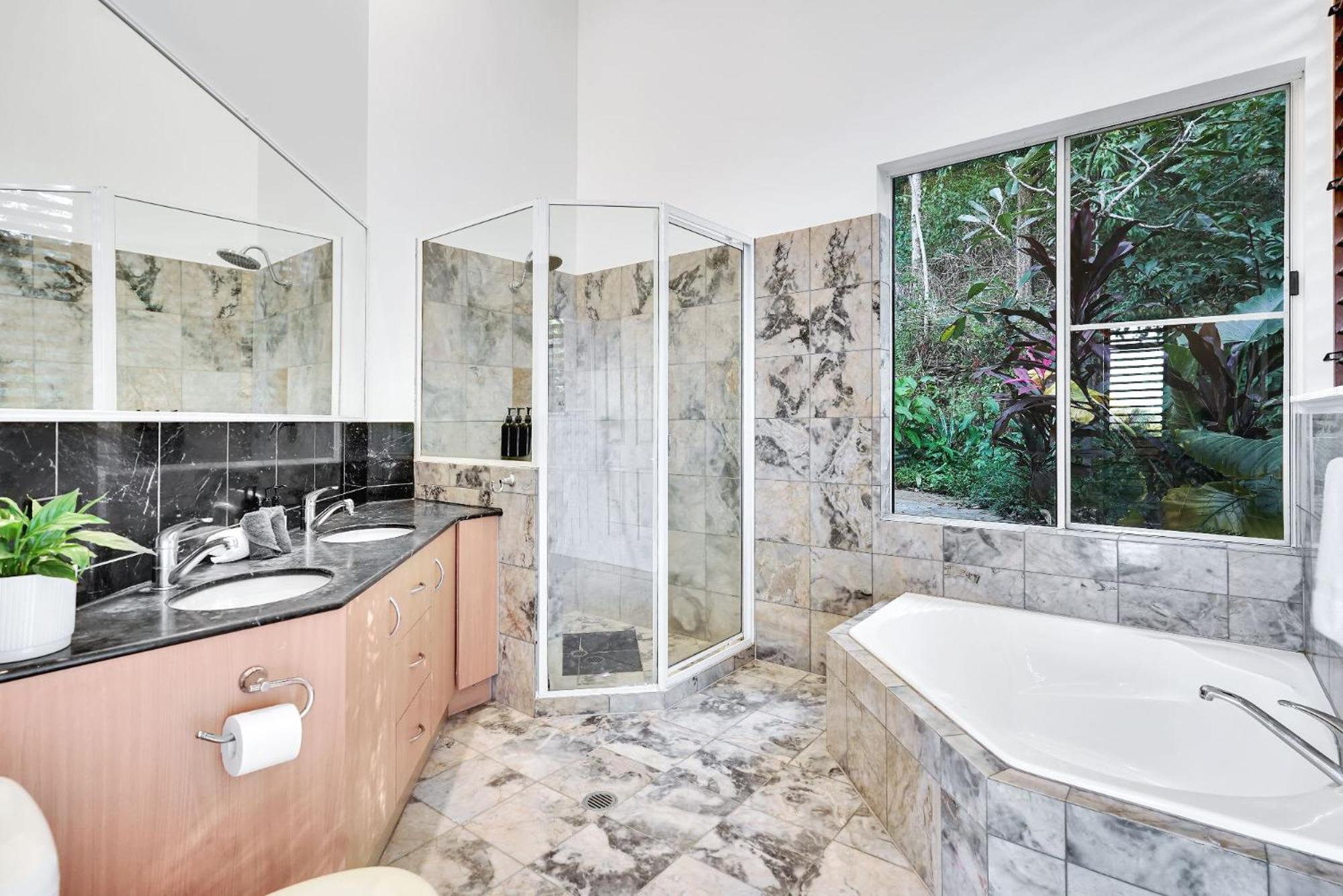 The Ferns Villa Serene Rainforest Retreat with Ocean Breezes