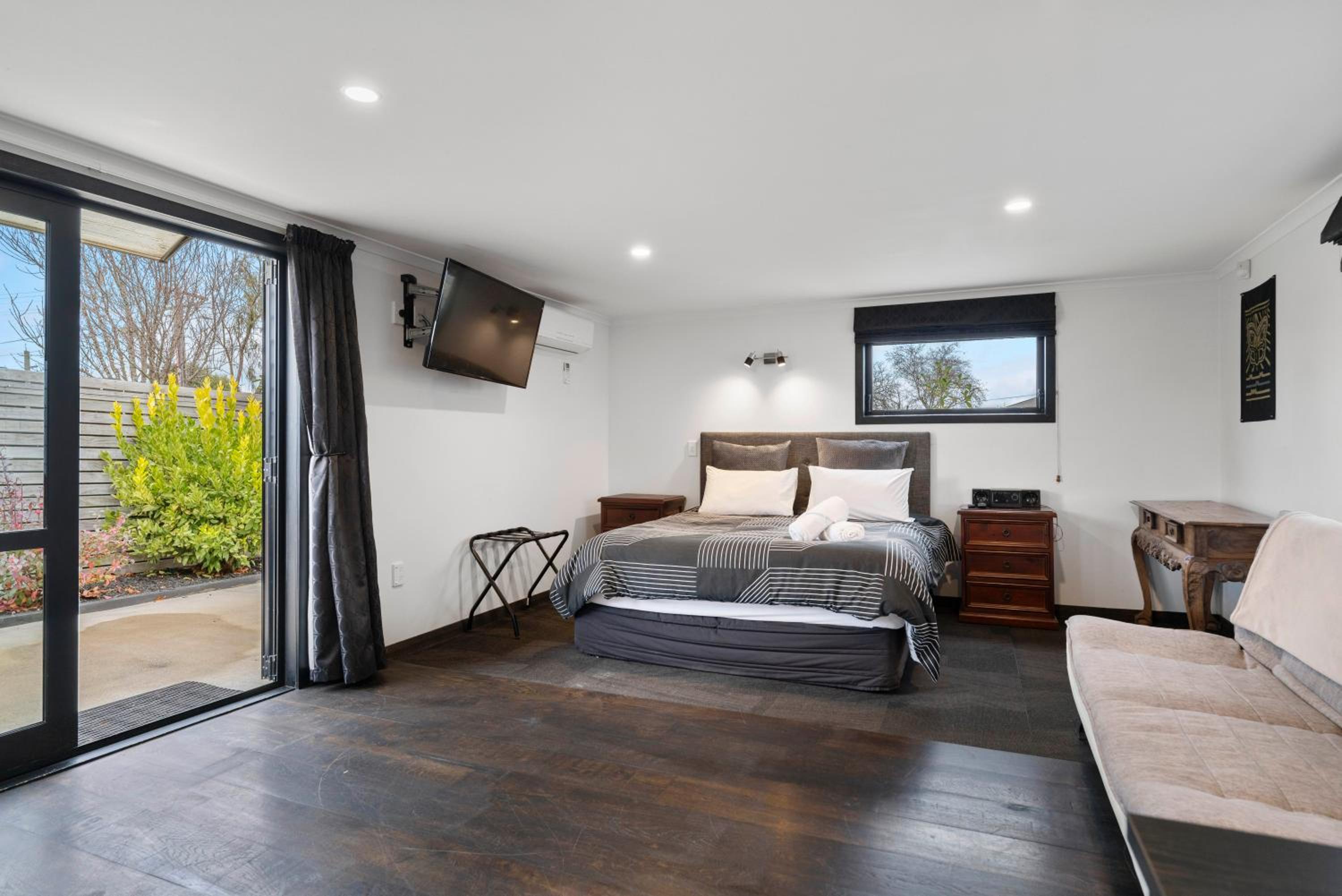 Whakaipo Studio - Taupo Holiday Studio view 4