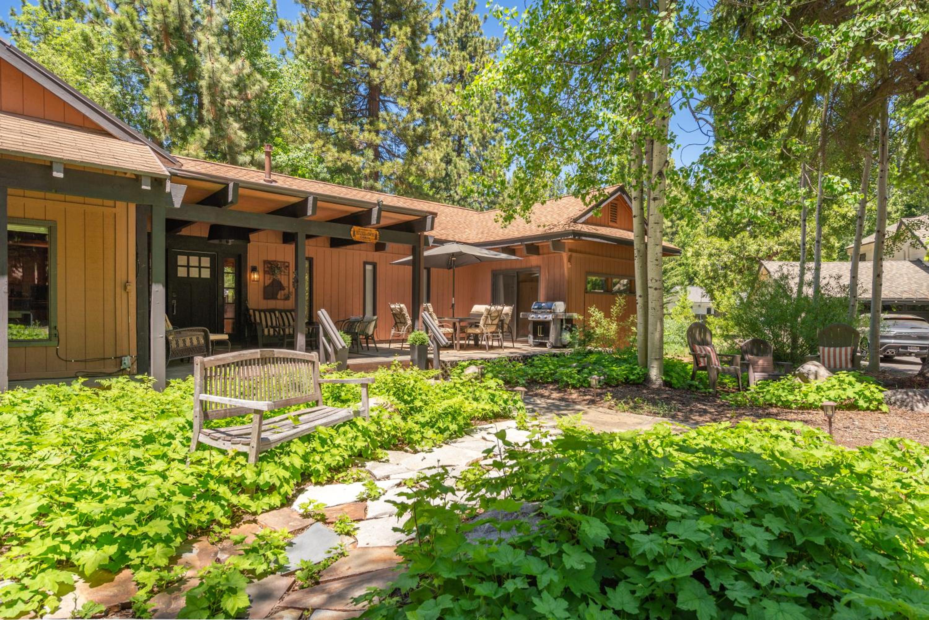 Tahoe City 4BR 4 Full Bathroom Home Near Palisades Close to Town view 3