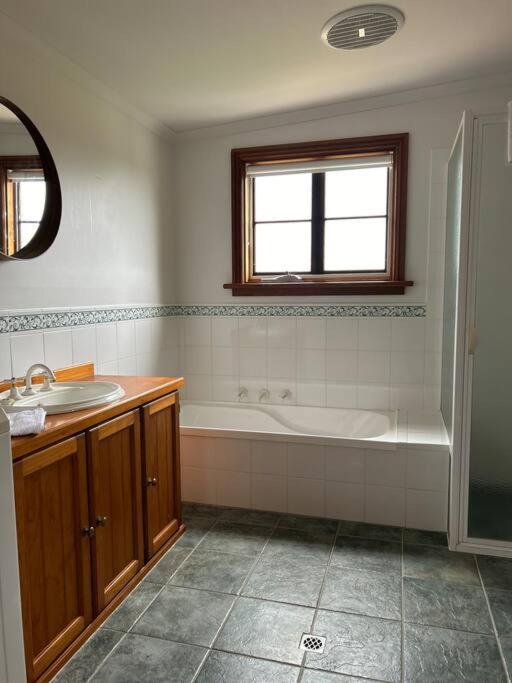 The Hideaway Robe SA Centrally located