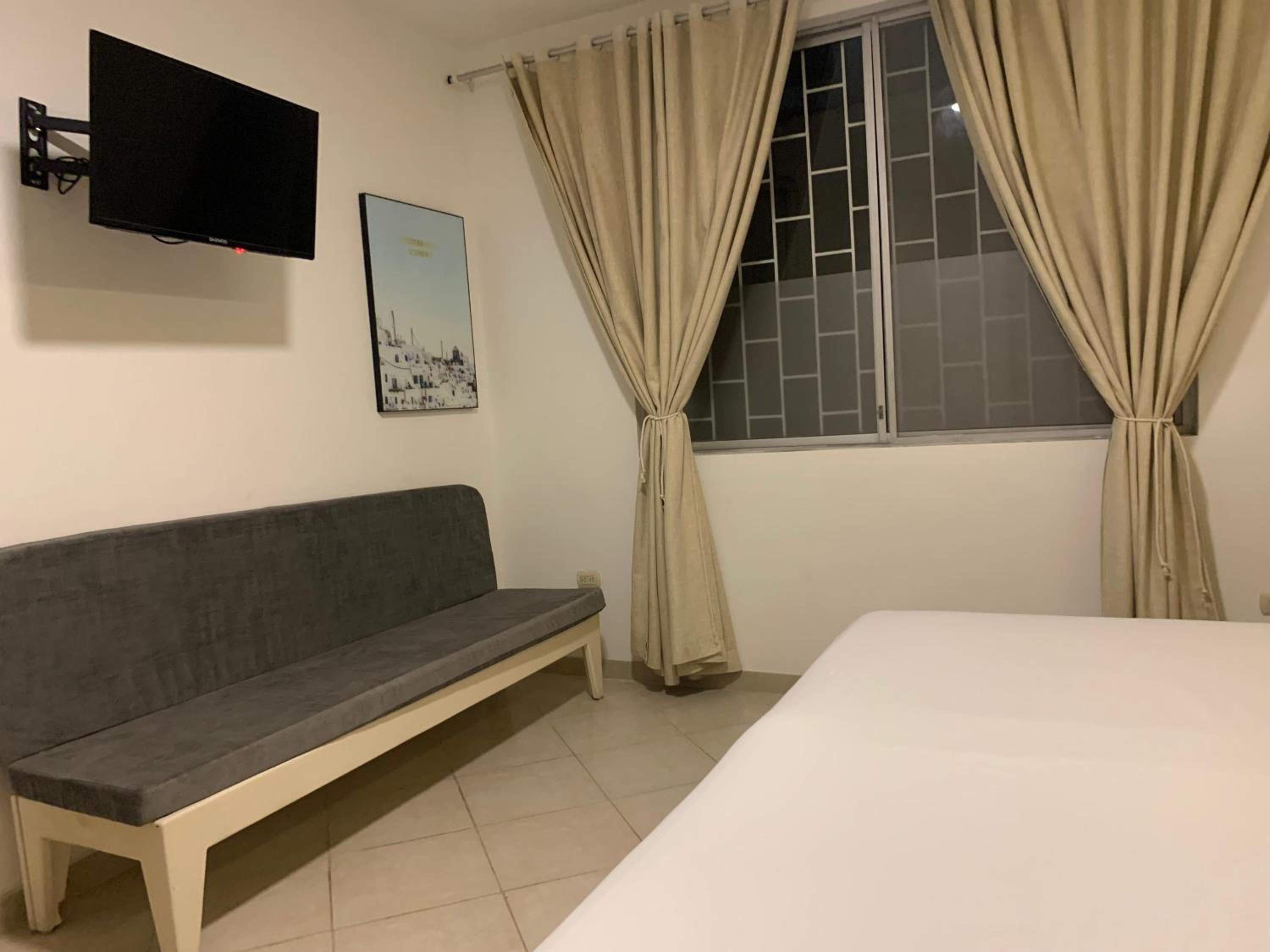 Los Soles Suite Mall del Sol Guayaquil Airport view 5