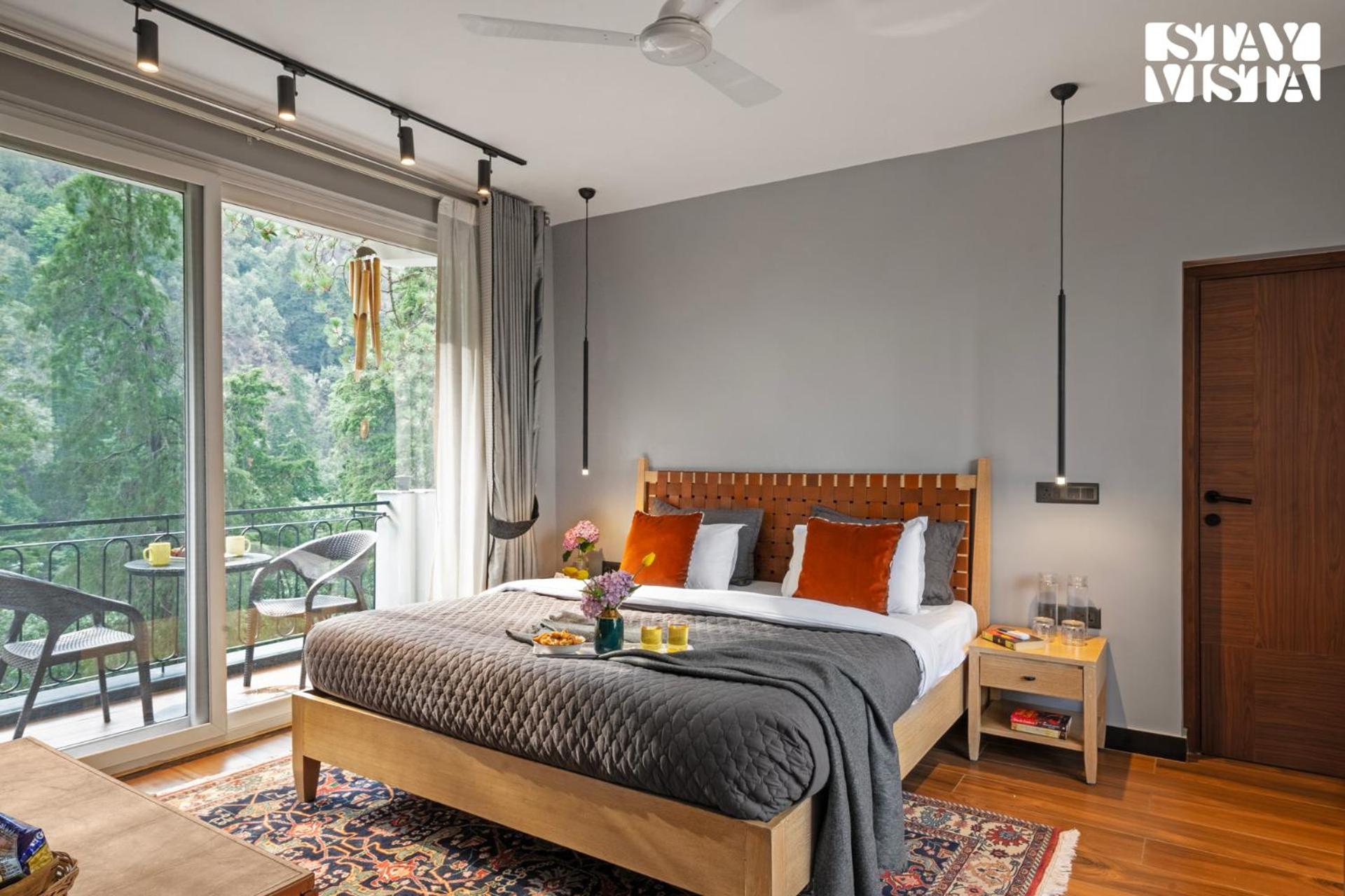 StayVista at Kaira with Music Speaker & Heater view 5