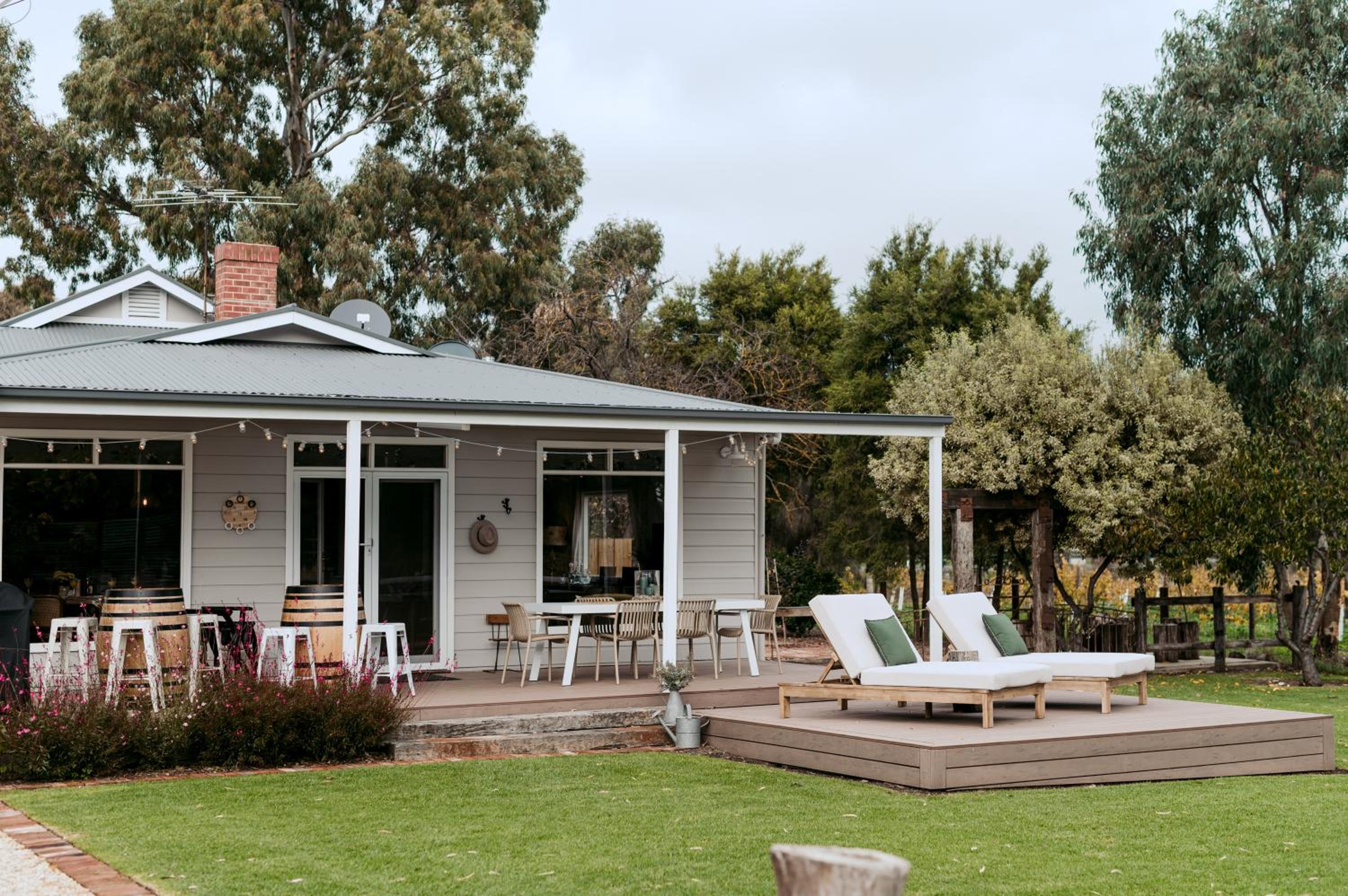 SULTANA - Maximalist Accommodation