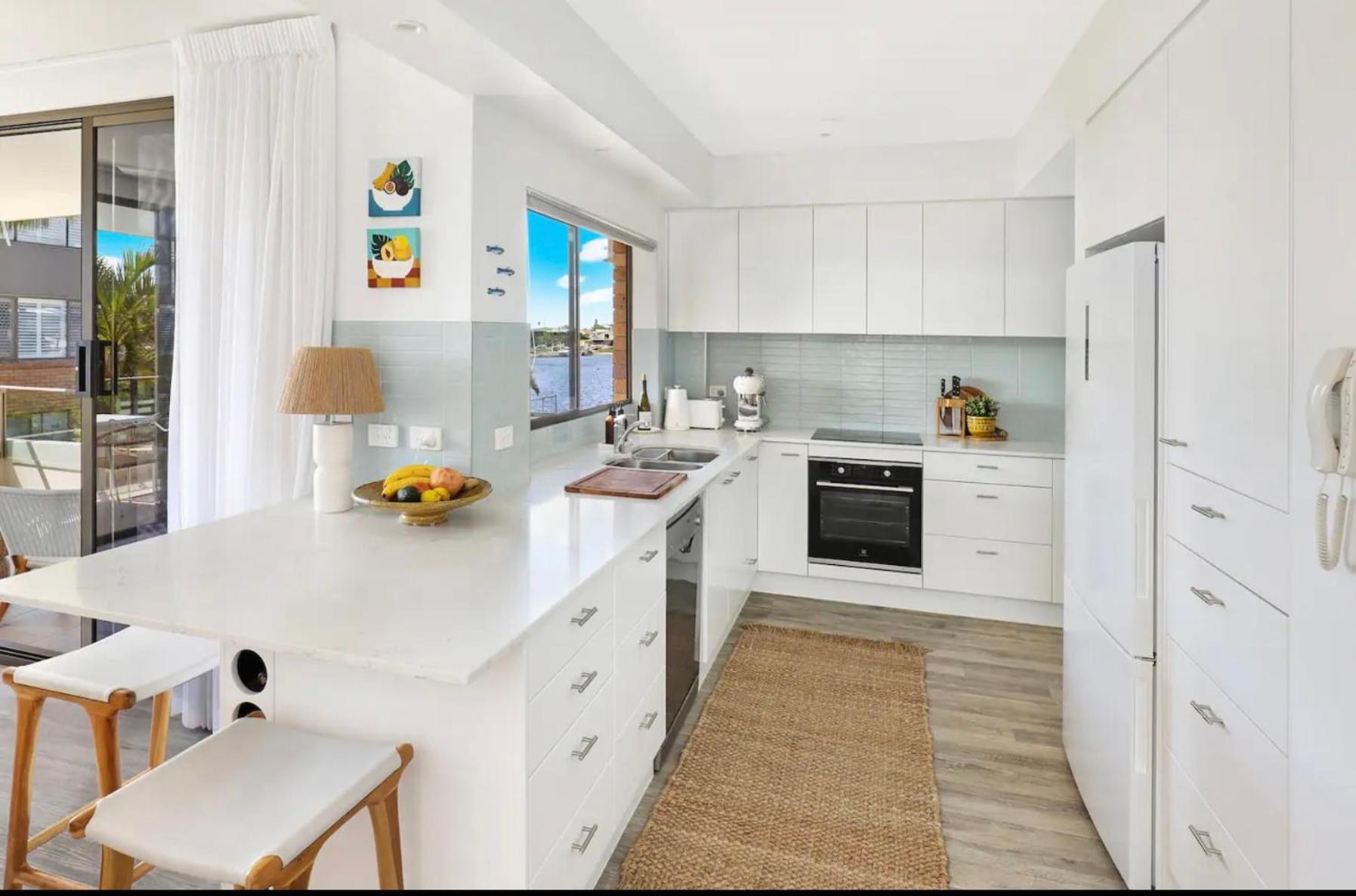 Luxury 2 Bedroom Unit Mooloolaba