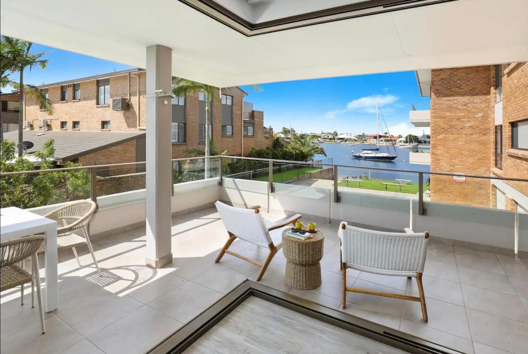 Luxury 2 Bedroom Unit Mooloolaba