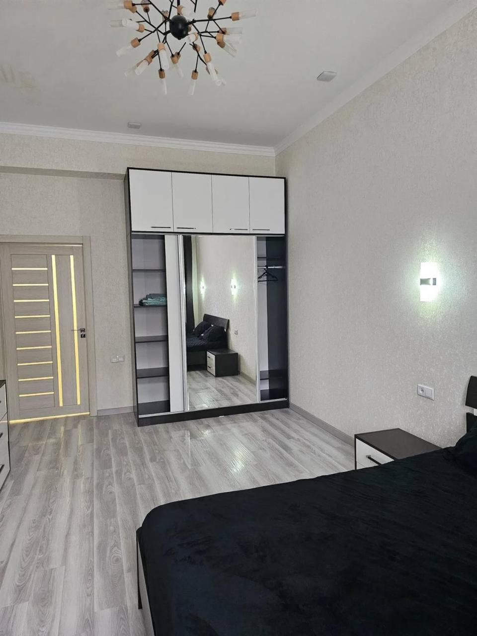 Parkentskaya 170 Tashkent apartment by RNB estate view 4