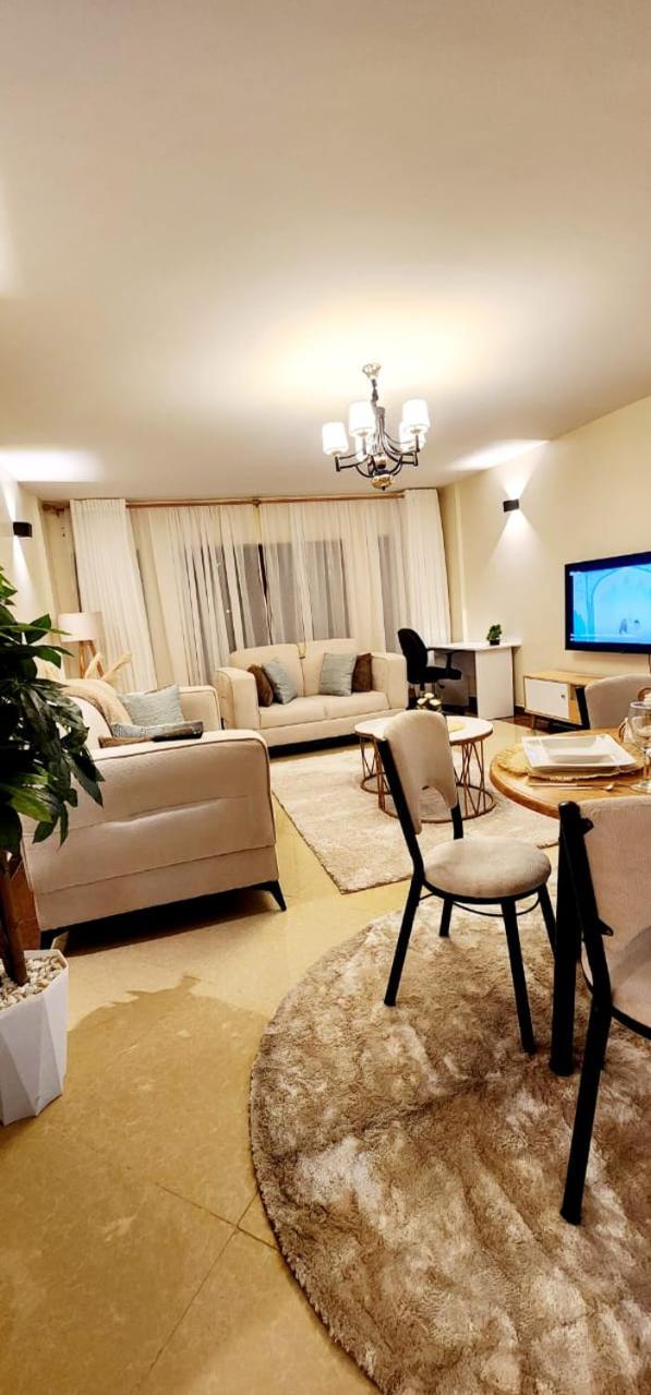 Golden Touch Luxury 2 view 3