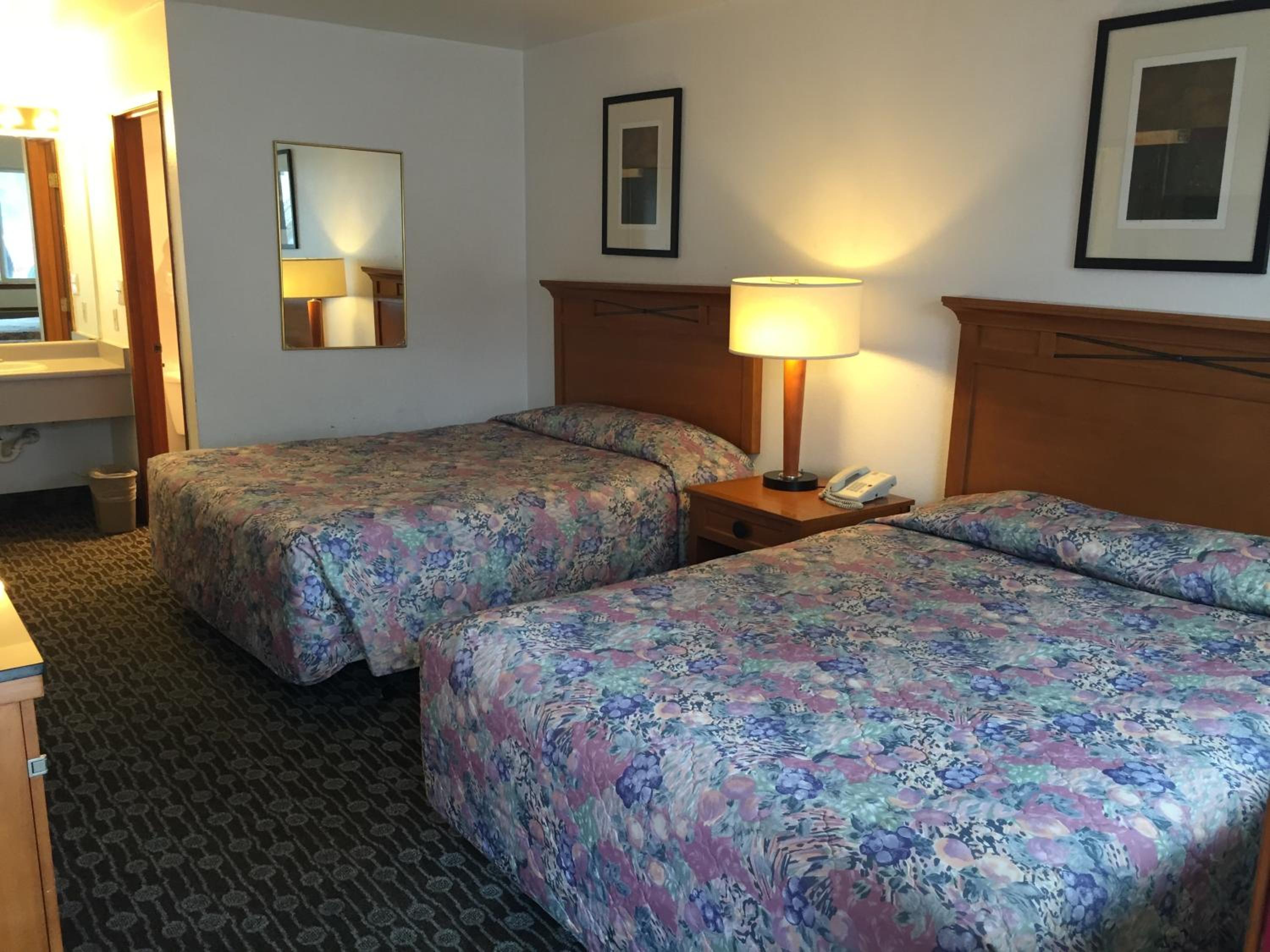 Sunshine Motel view 2