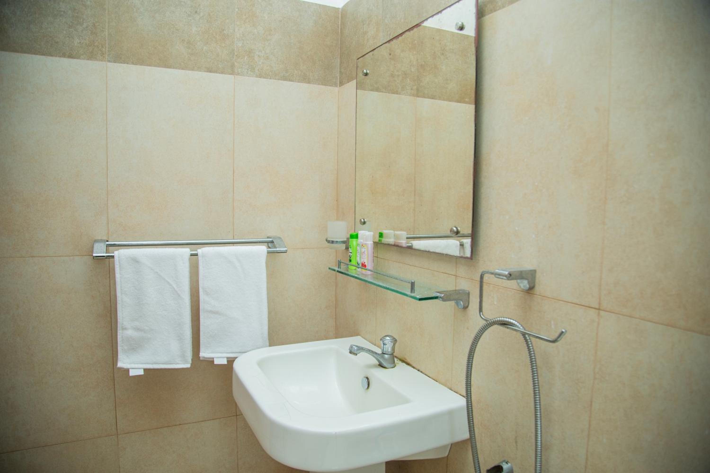 Photo 6