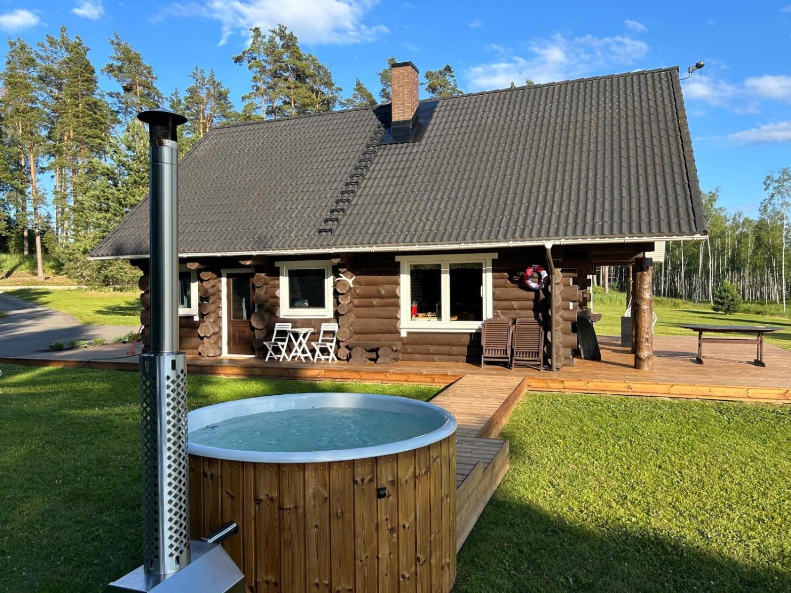 Mäeküla Järve Palkmaja