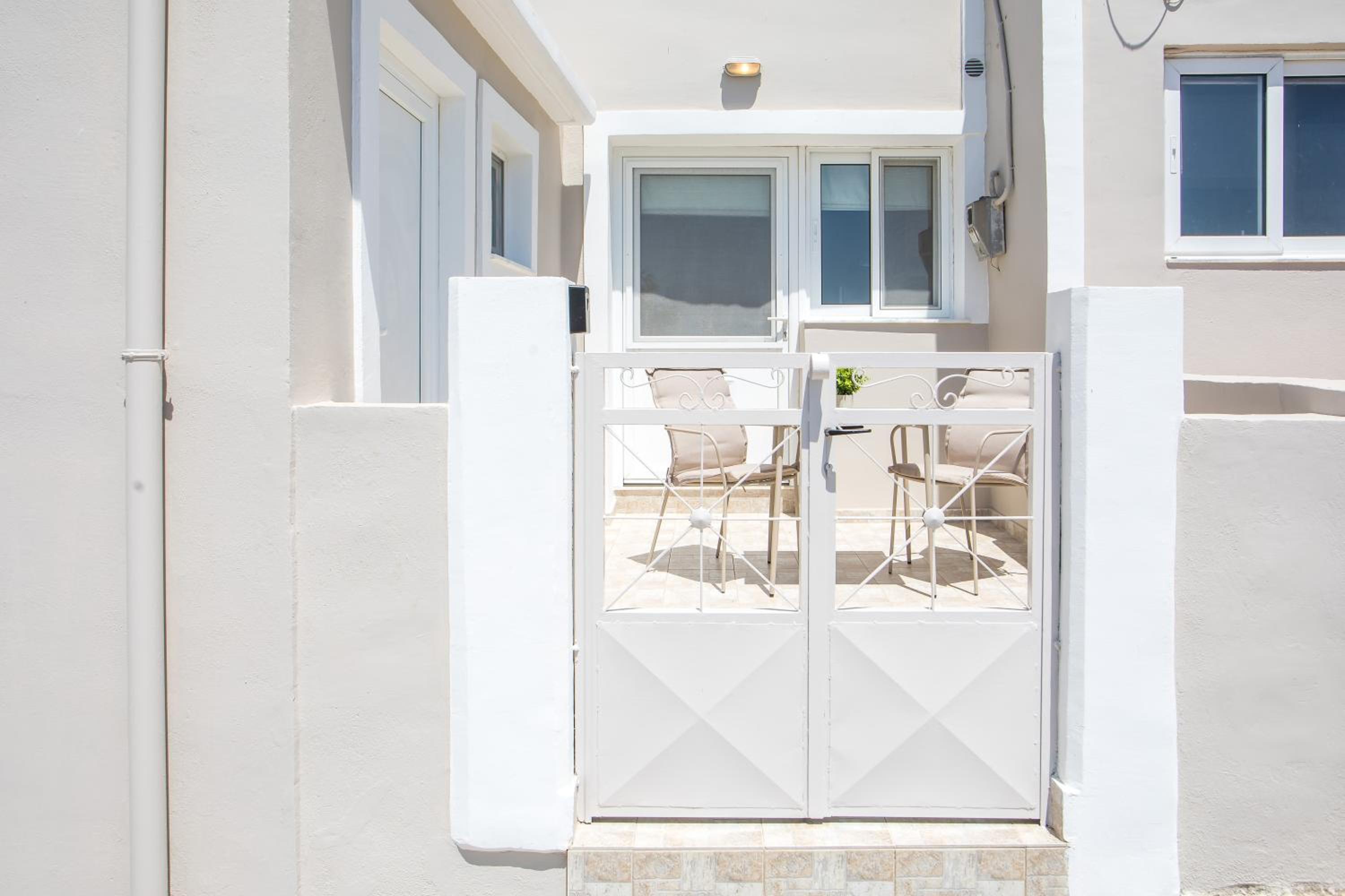 Rhodes VistaPeak Retreat