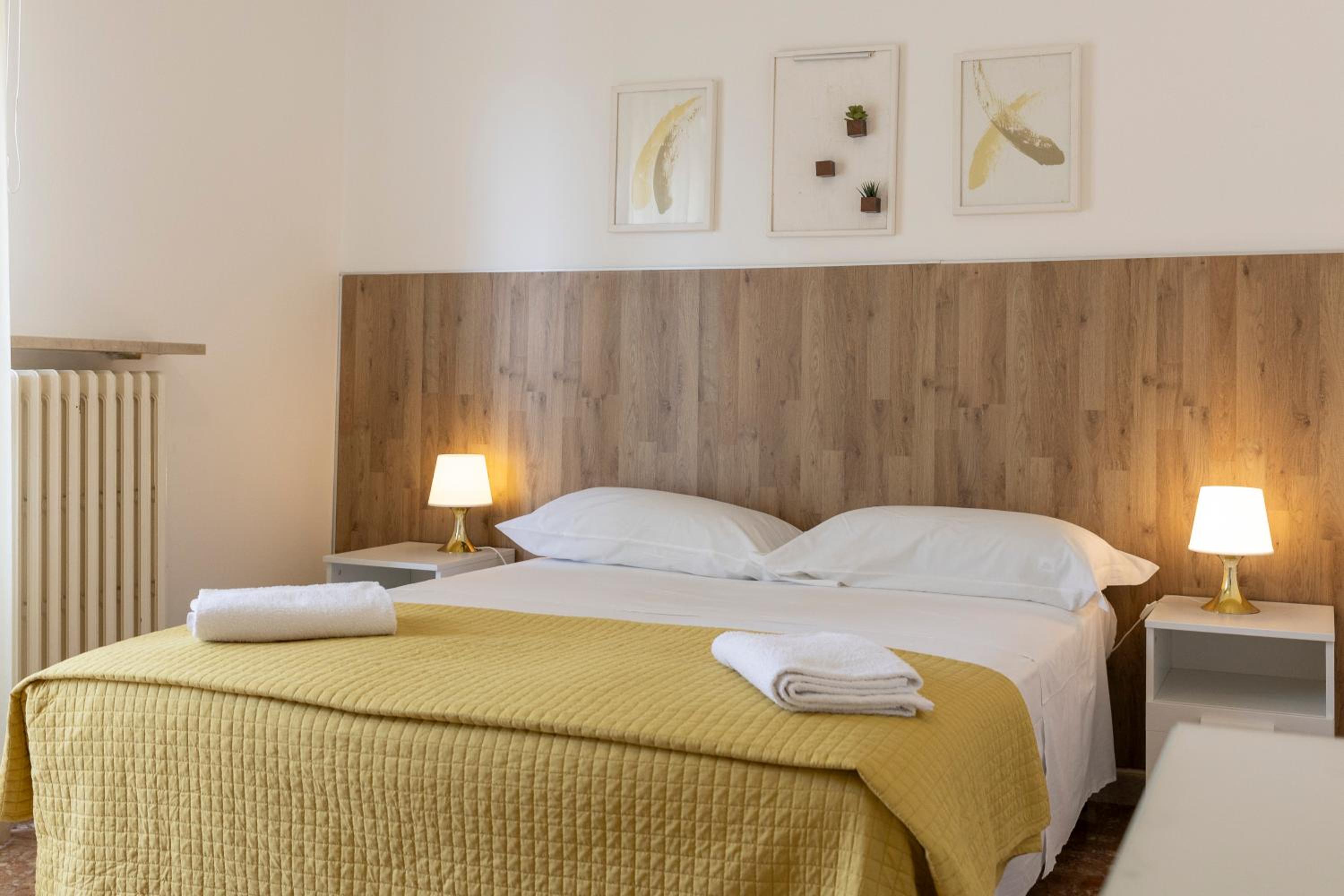 Mariclà Boutique Rooms with Balcony & Free Parking