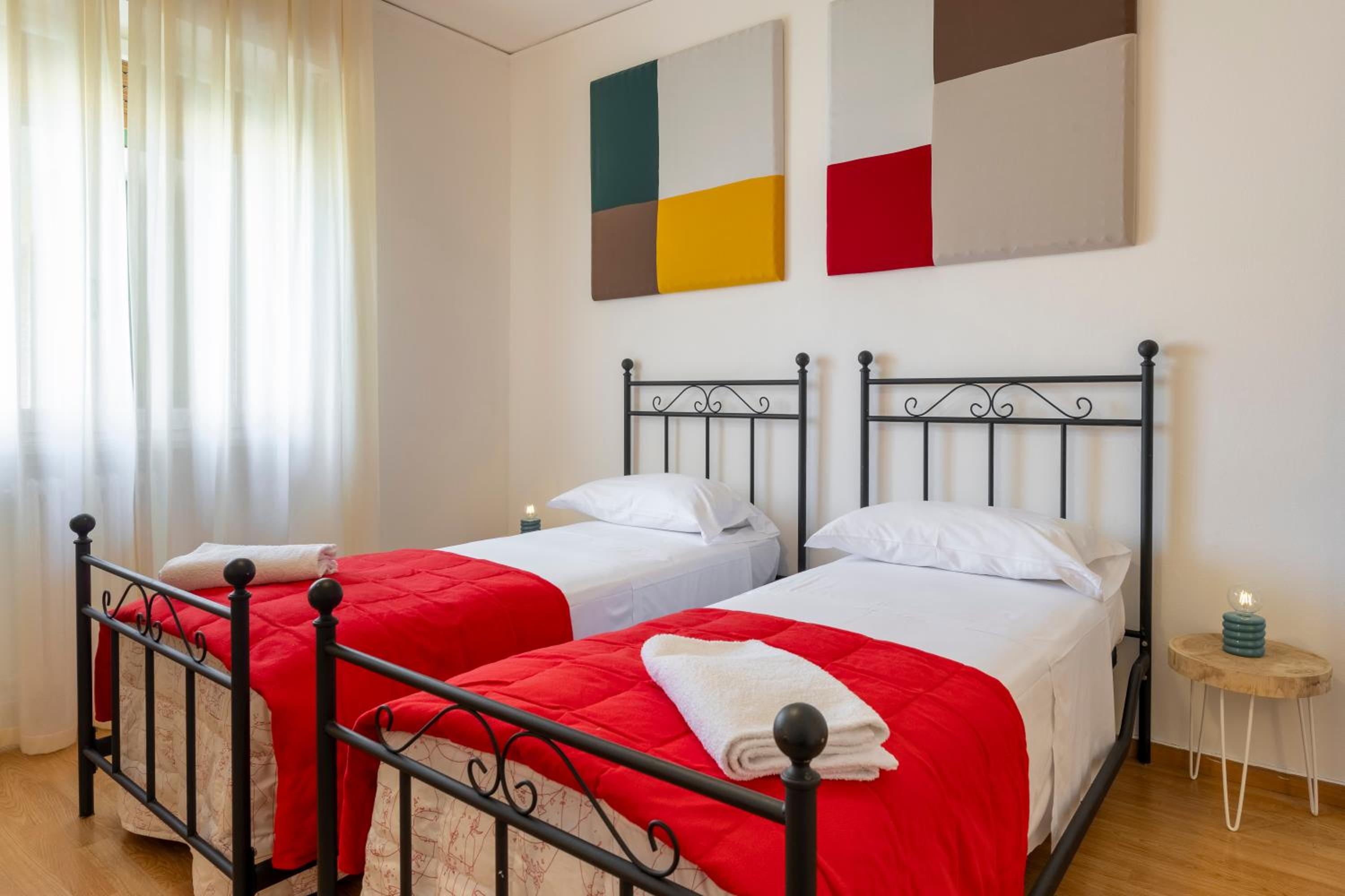 Mariclà Boutique Rooms with Balcony & Free Parking