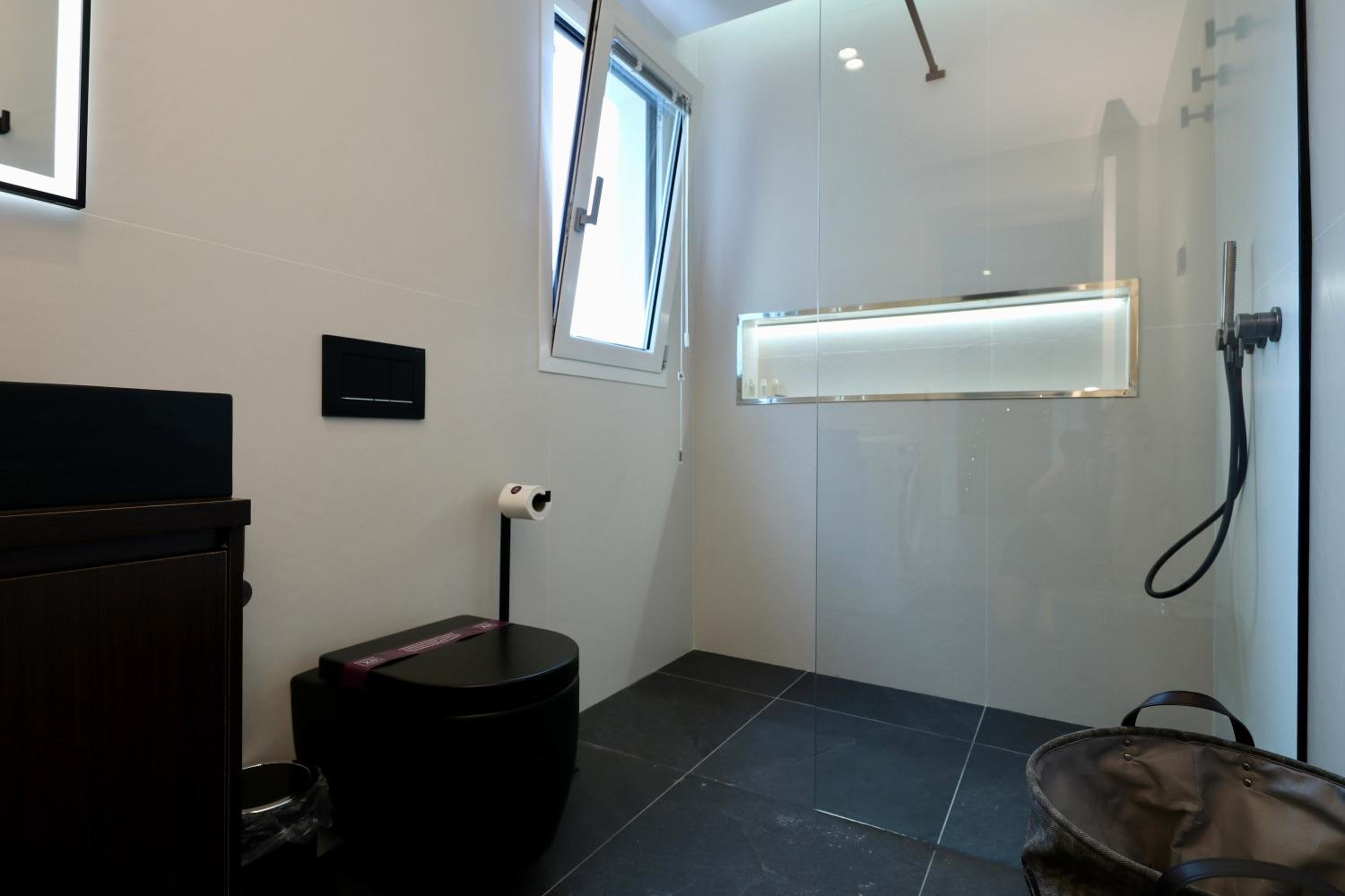 Garibaldi 4 Penthouse 1BR with Terrace & View, Old Town Olbia view 4