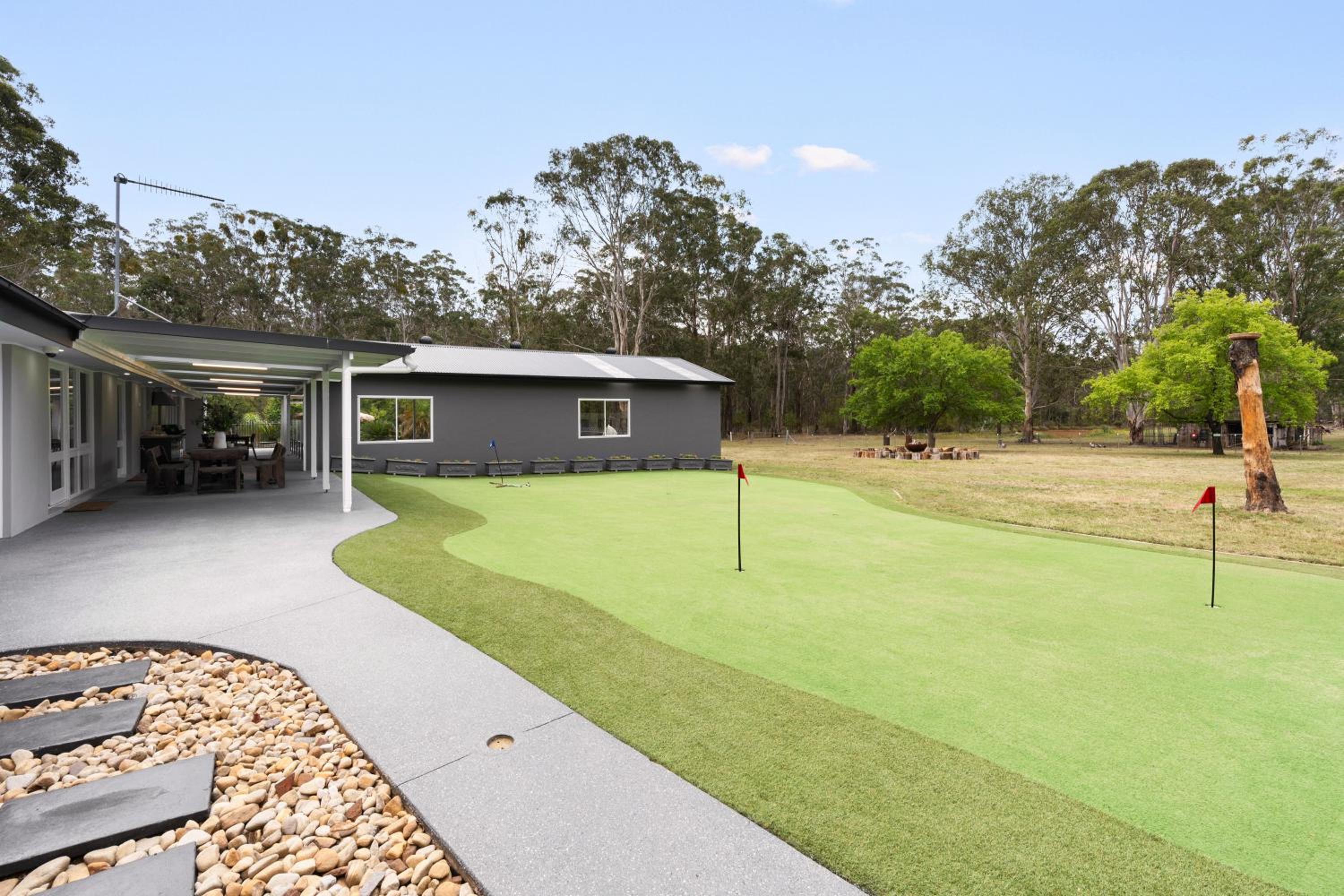 'Avondale' Luxe Country Retreat