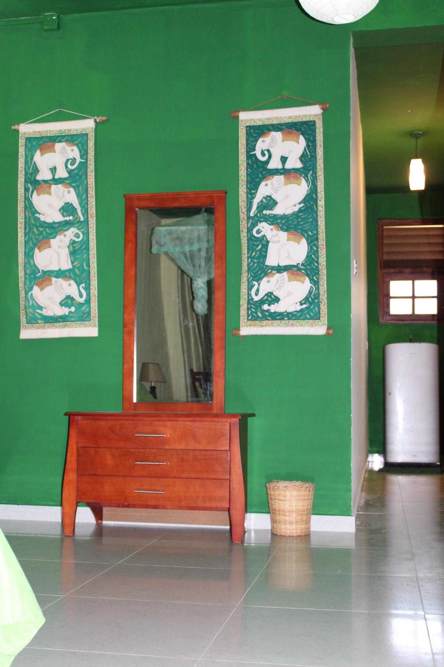 Raj Mahal Inn