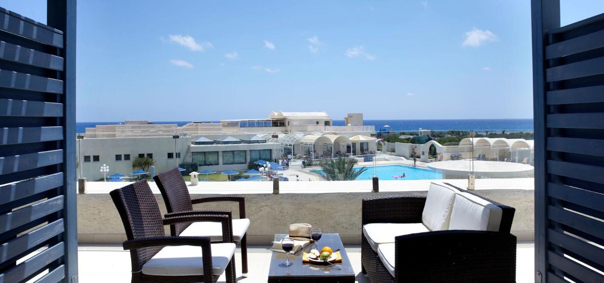 Mare Blue Hotel — 14