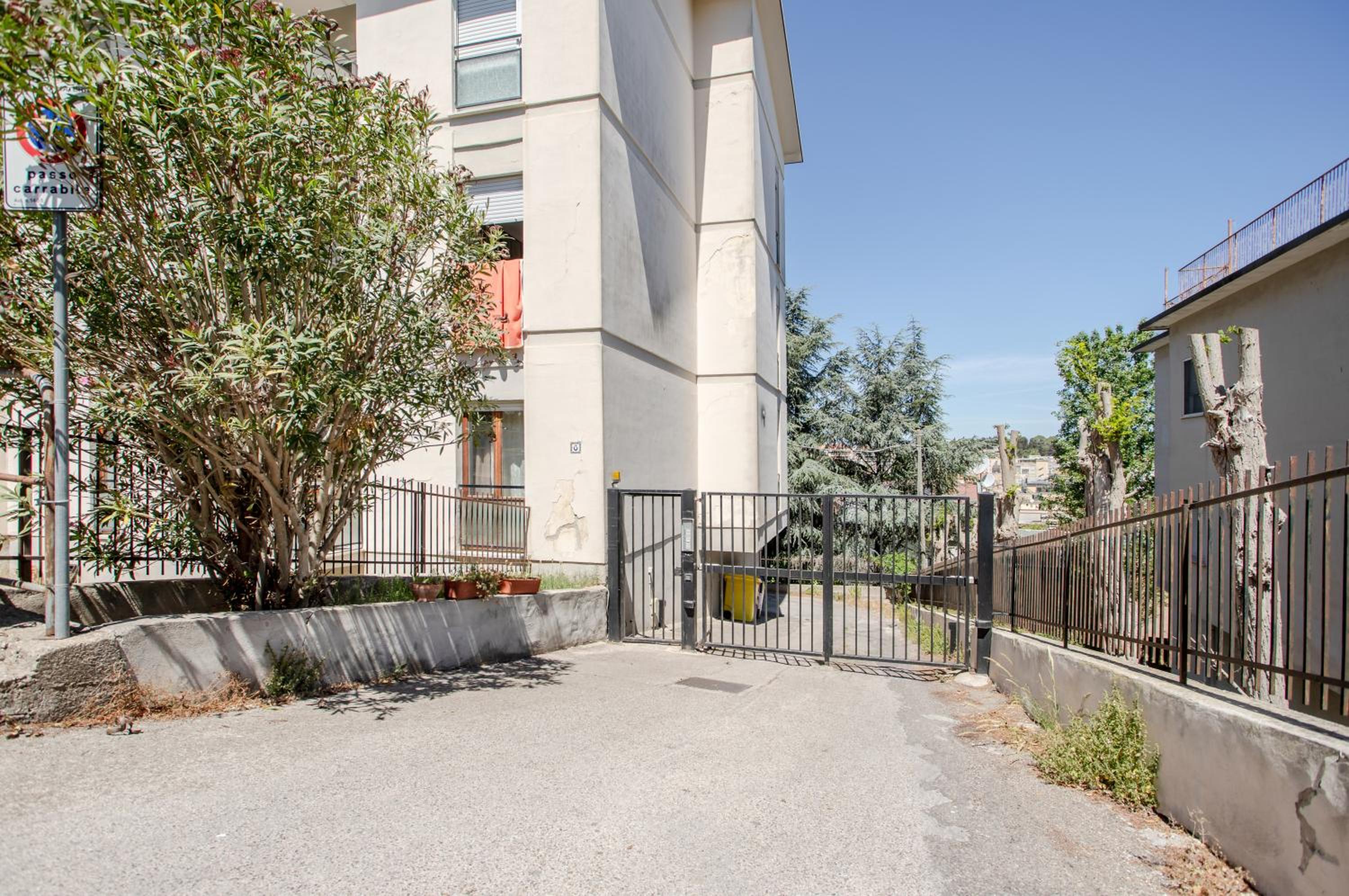 GuestHost - Al Castello Apartment