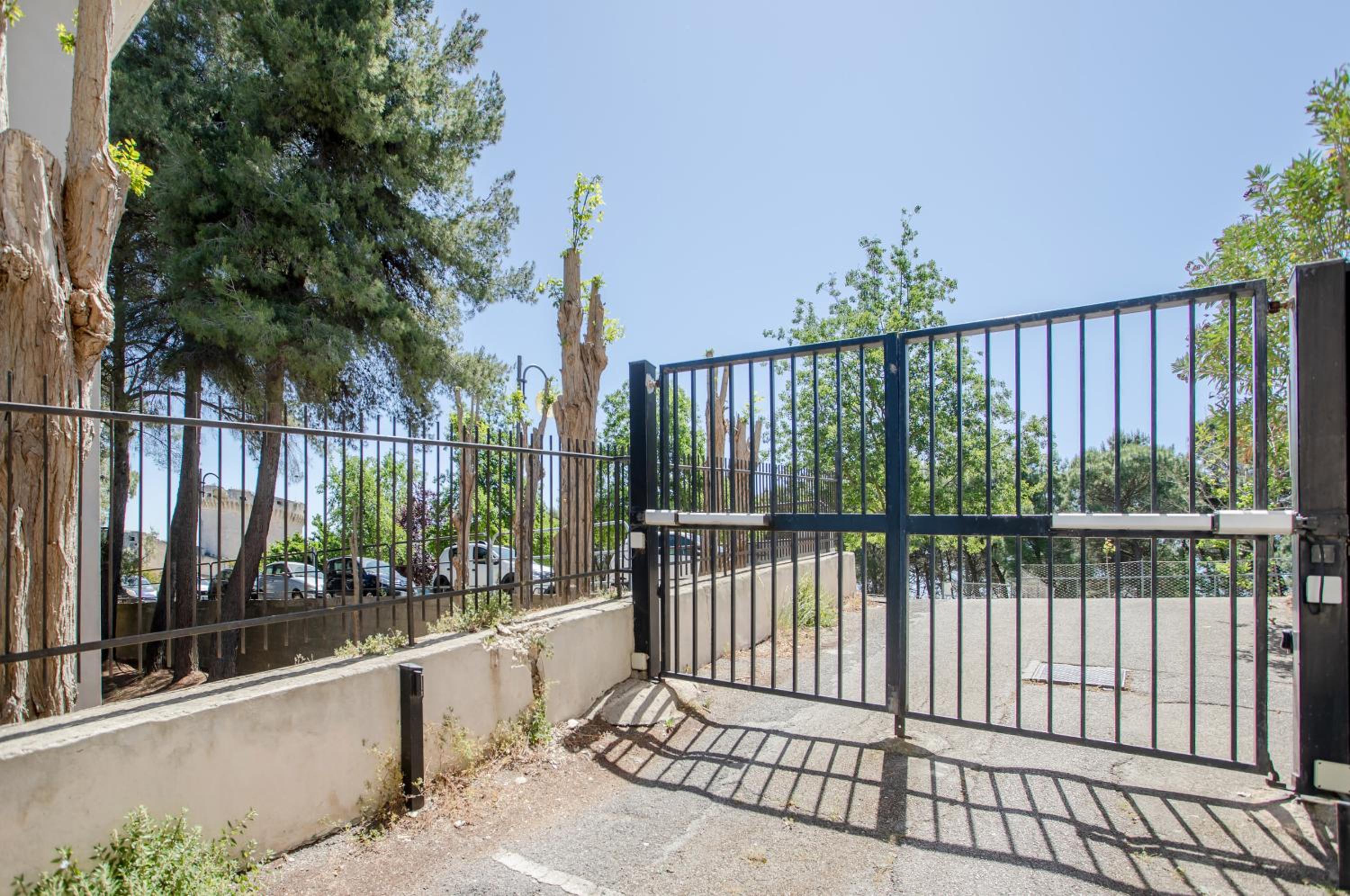 GuestHost - Al Castello Apartment