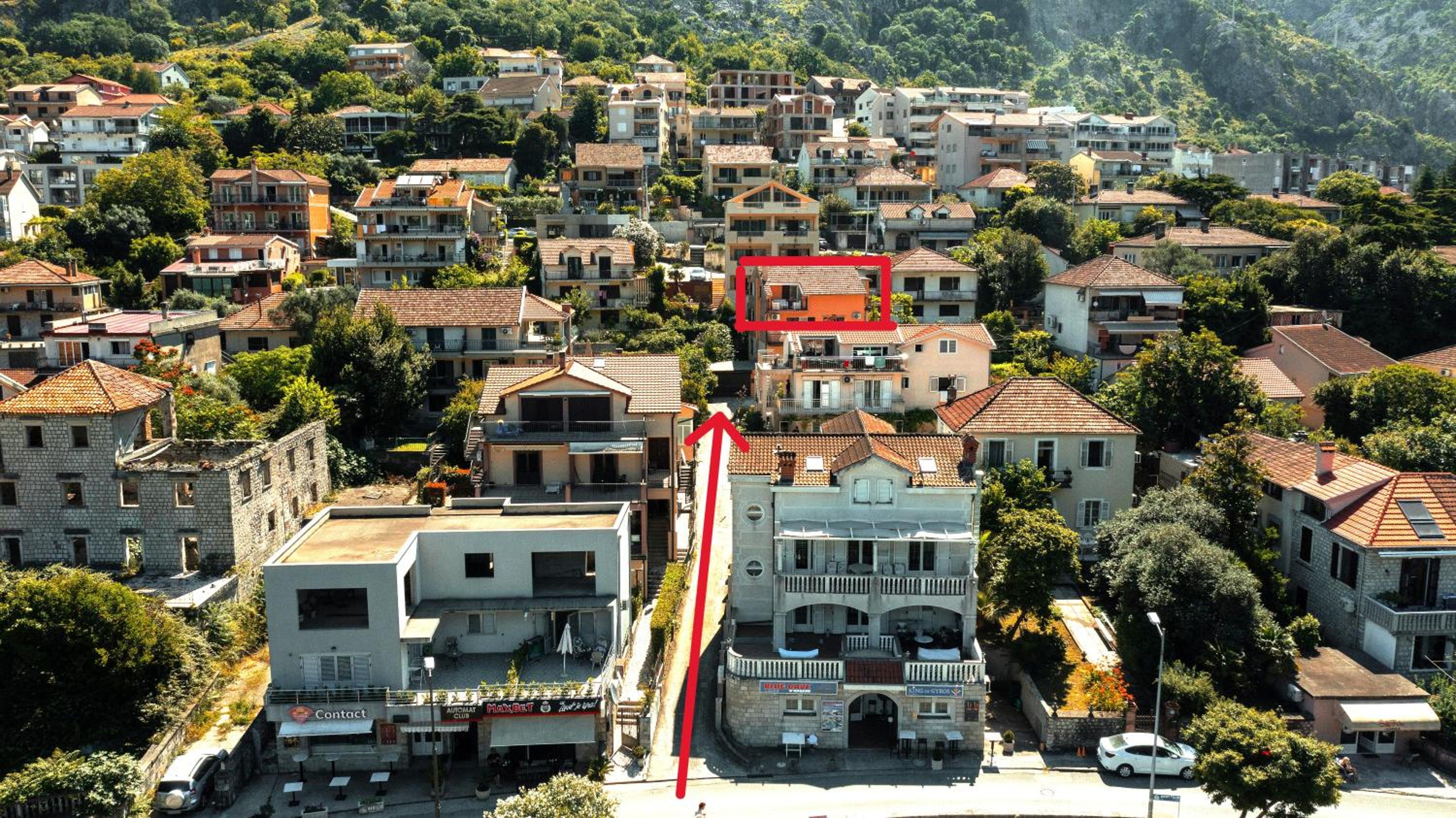 Apartment Busola