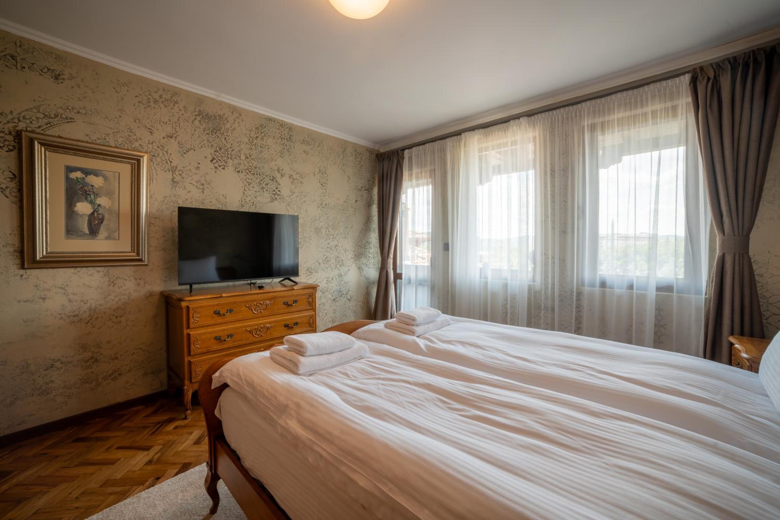 Iatrus Guest Apartment & Sauna