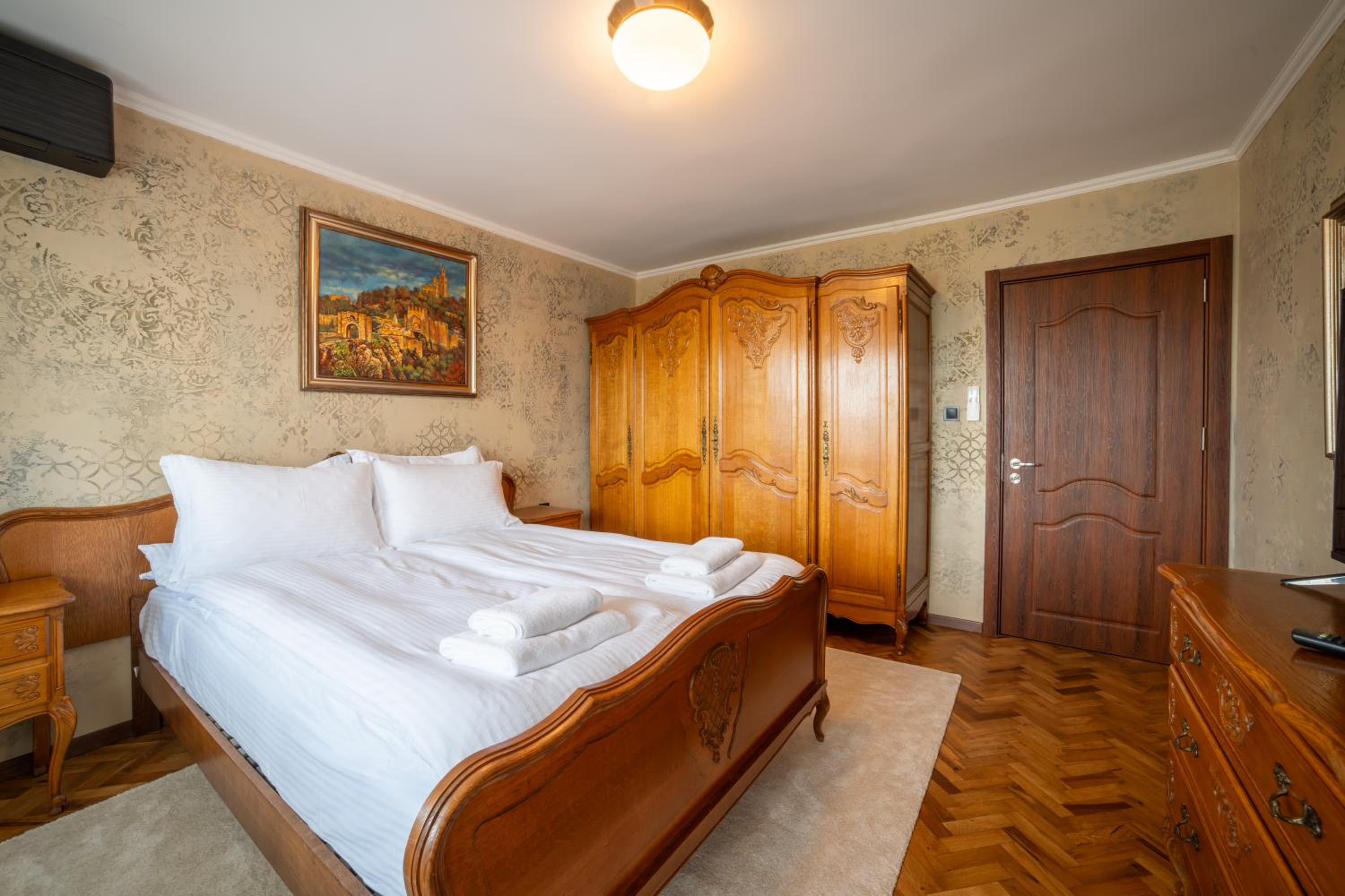 Iatrus Guest Apartment & Sauna