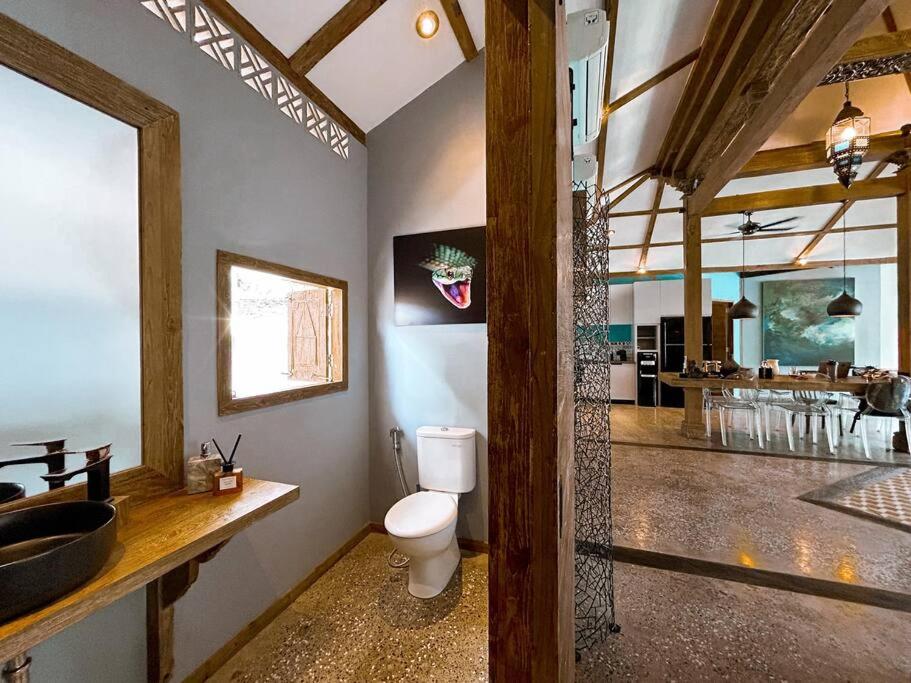 Photo 65