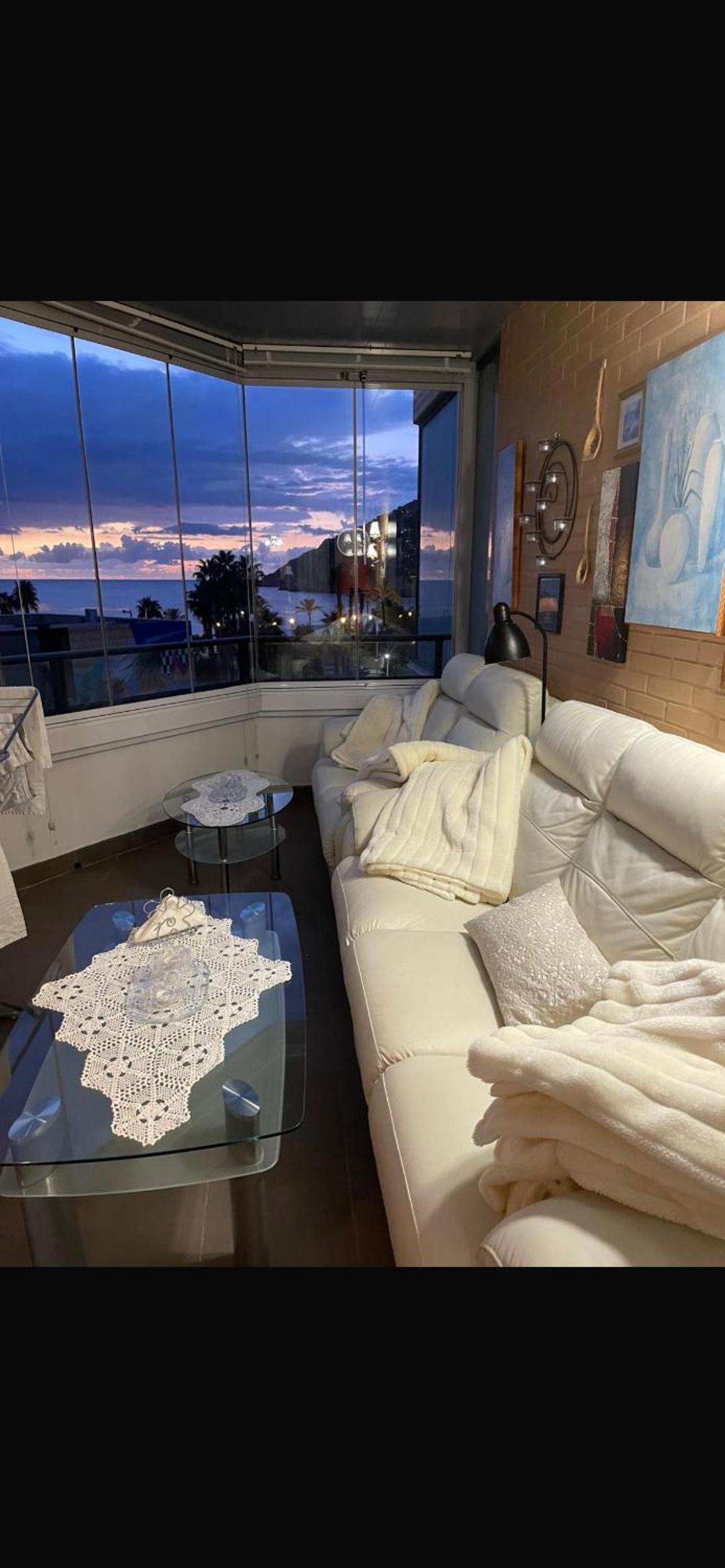 Lovely apartment with sea views