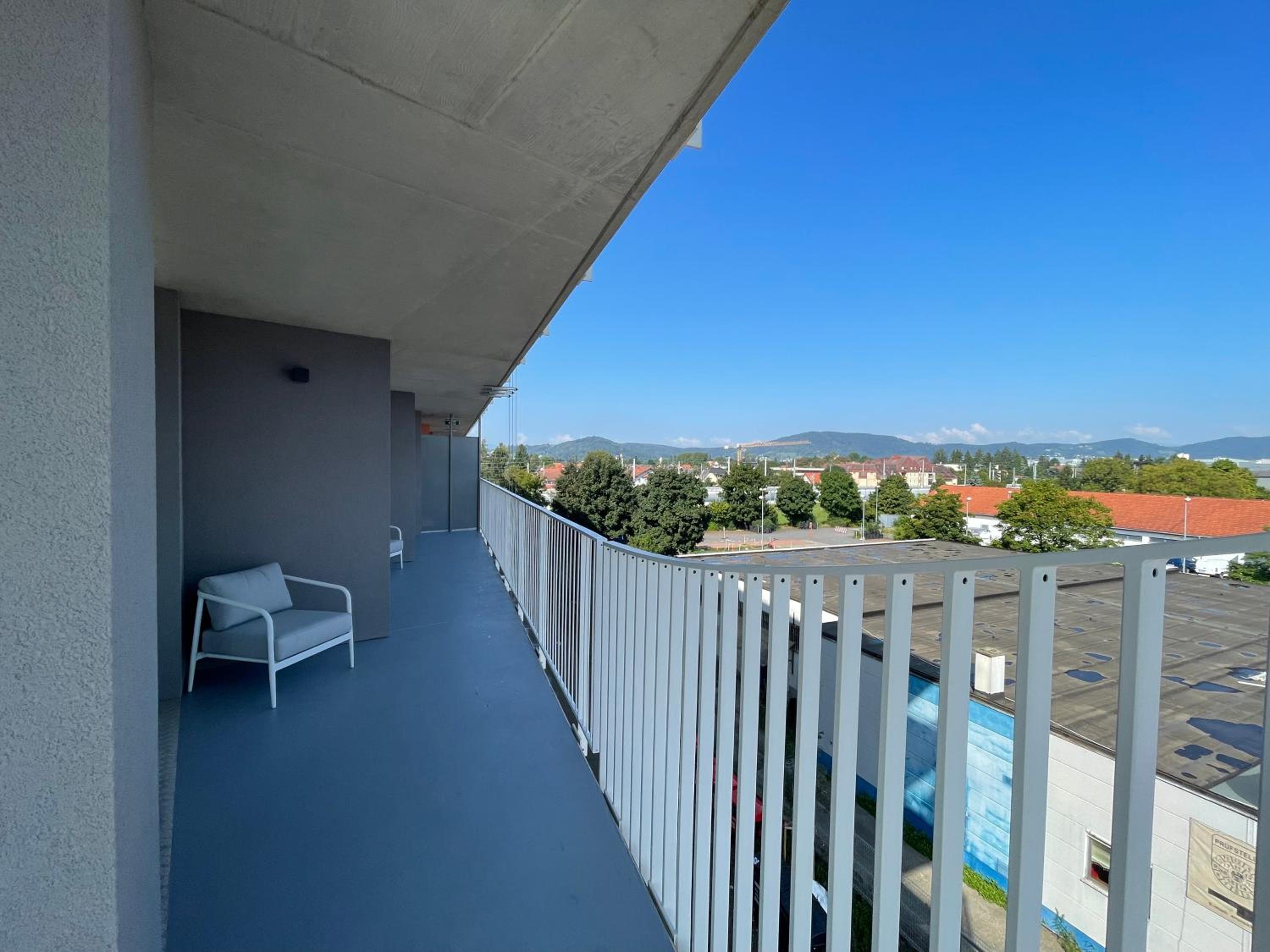 Luxusapartment mit 40 qm Terrasse, E-Parkplatz und Parkplatz