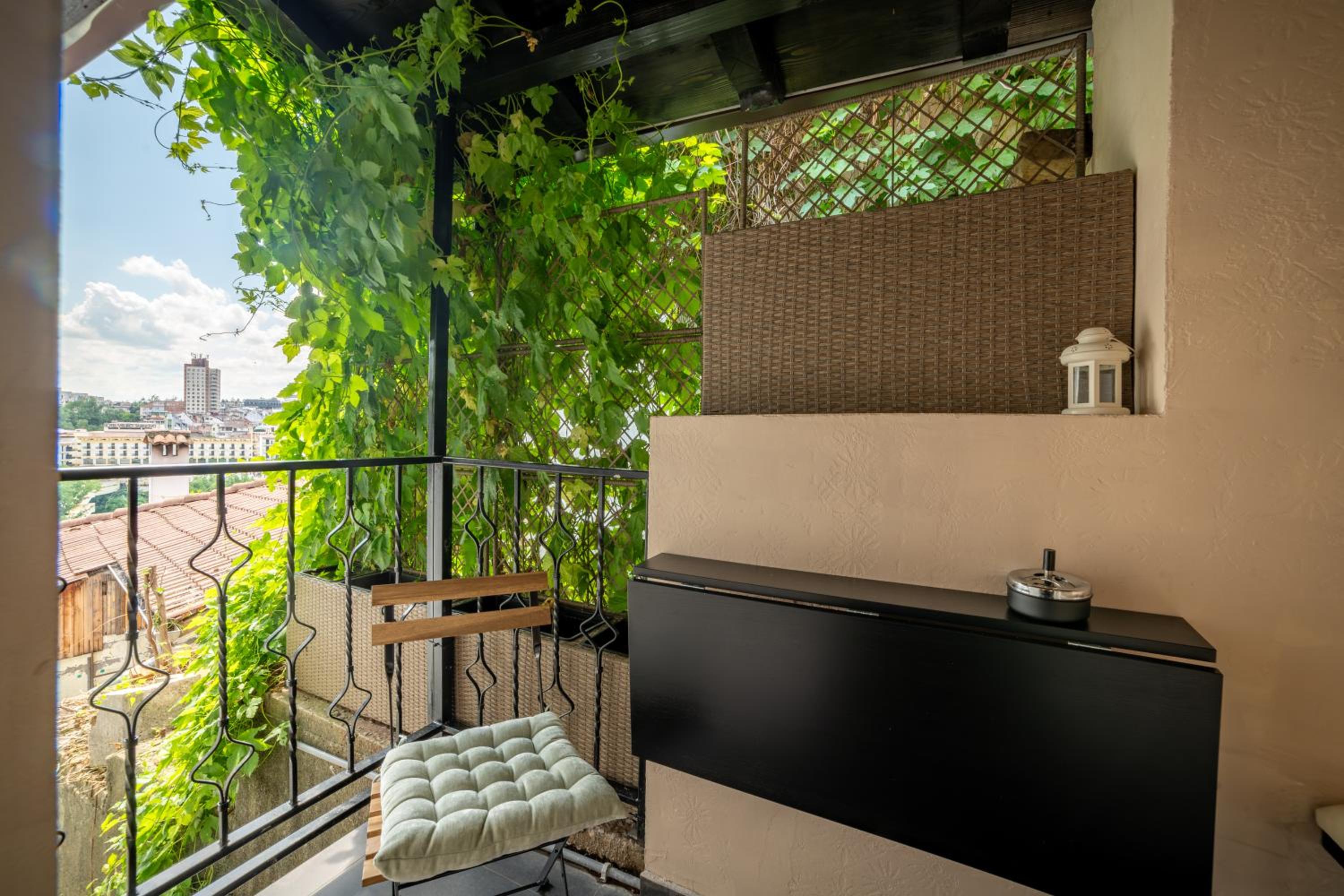 Iatrus Guest Apartment & Sauna