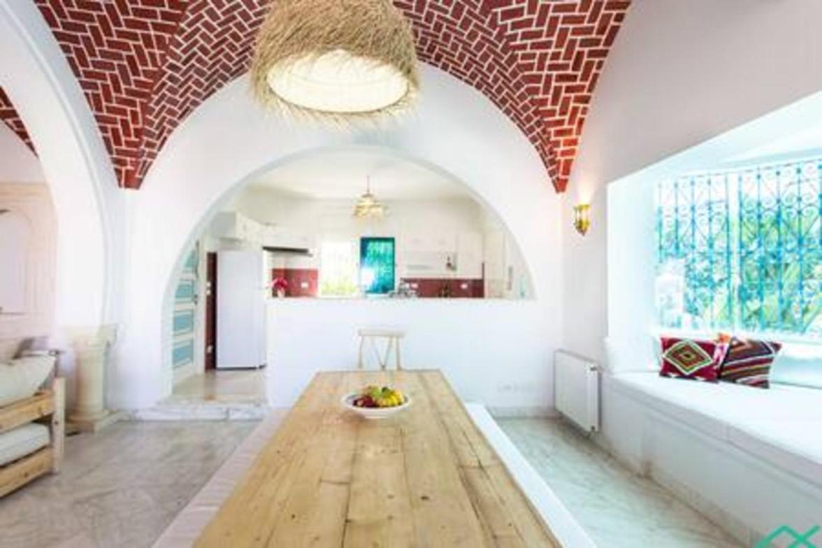 Dar Barsha: Beach front white sand and happiness