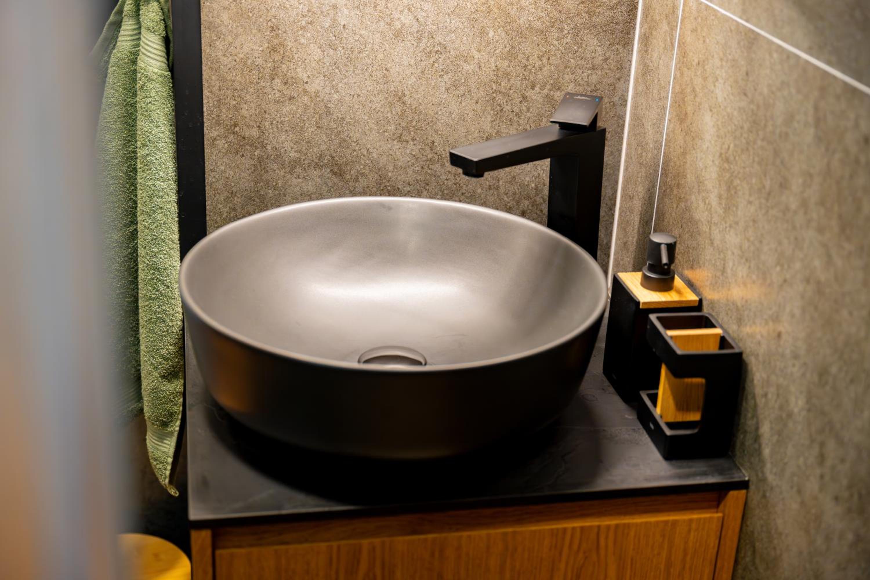 Iatrus Guest Apartment & Sauna