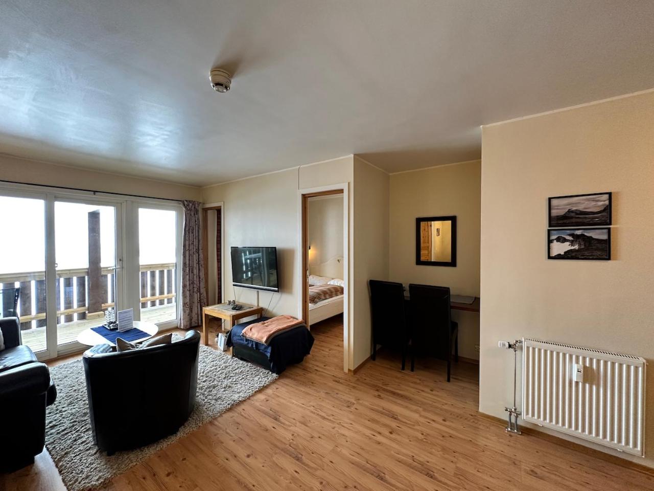 Family-Friendly Apartment Steps From Everything view 3