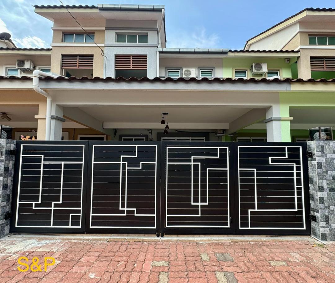 Tambun Ipoh 4BR 11Pax Full Aircond photo 6
