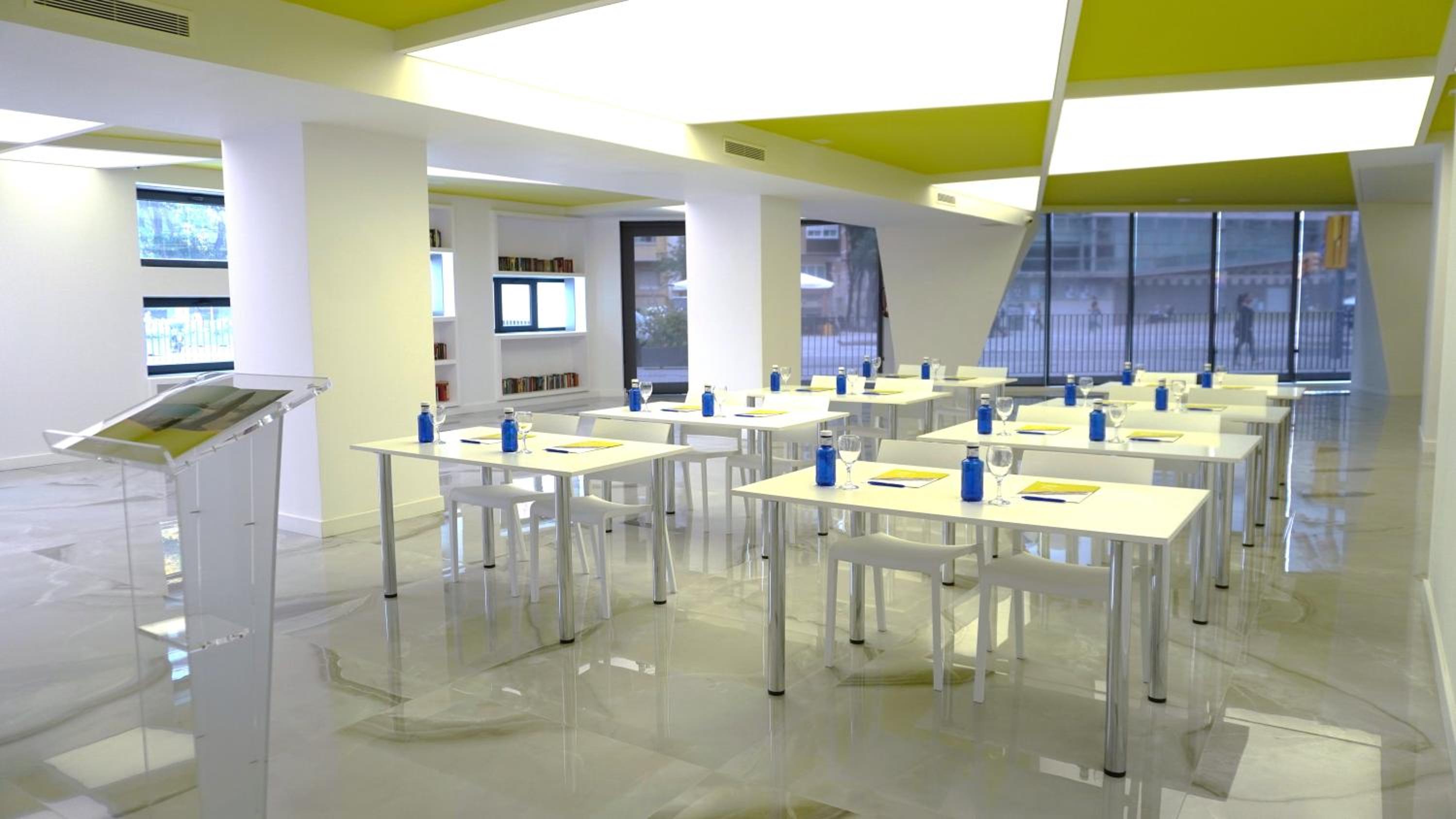 Cosmo Apartments Sants