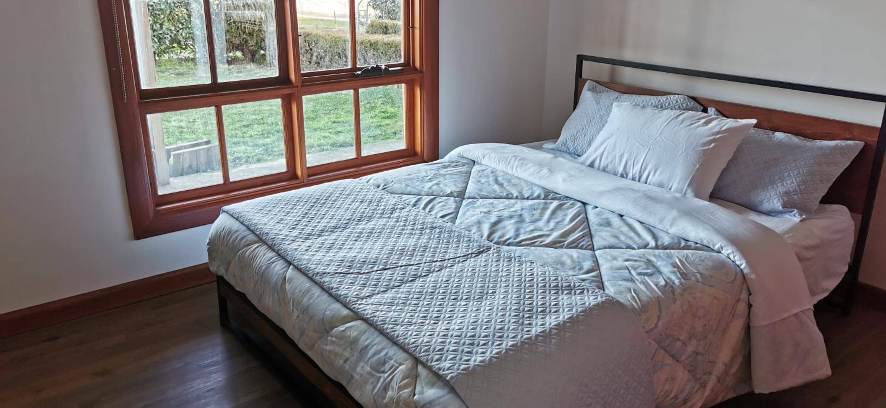 Kathmandu Farmstay - Pool Table, Ping Pong, Bicycles, PlayStation, Netflix, close to Bathurst and Mayfield Garden