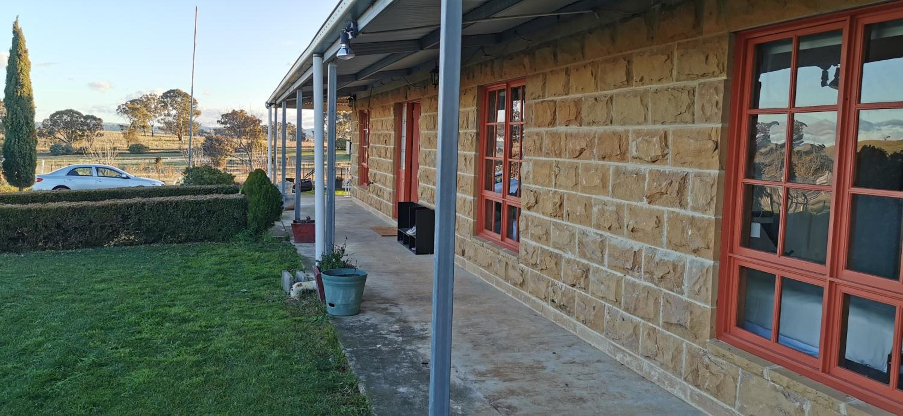 Kathmandu Farmstay - Pool Table, Ping Pong, Bicycles, PlayStation, Netflix, close to Bathurst and Mayfield Garden