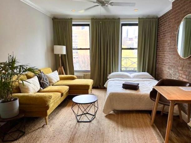 Luxury 1BD Unit in Midtown West